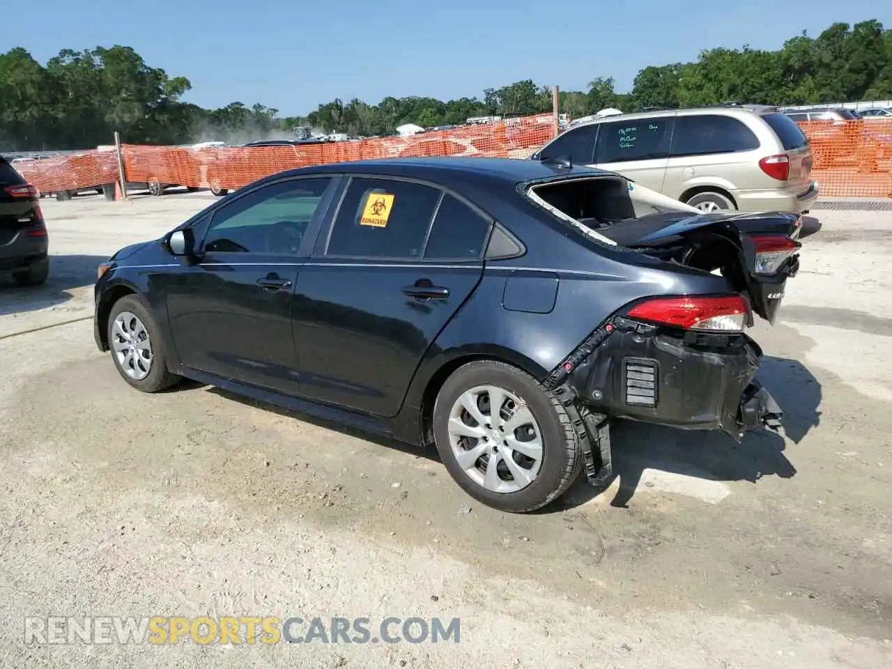 2 Photograph of a damaged car 5YFEPRAE5LP076386 TOYOTA COROLLA 2020