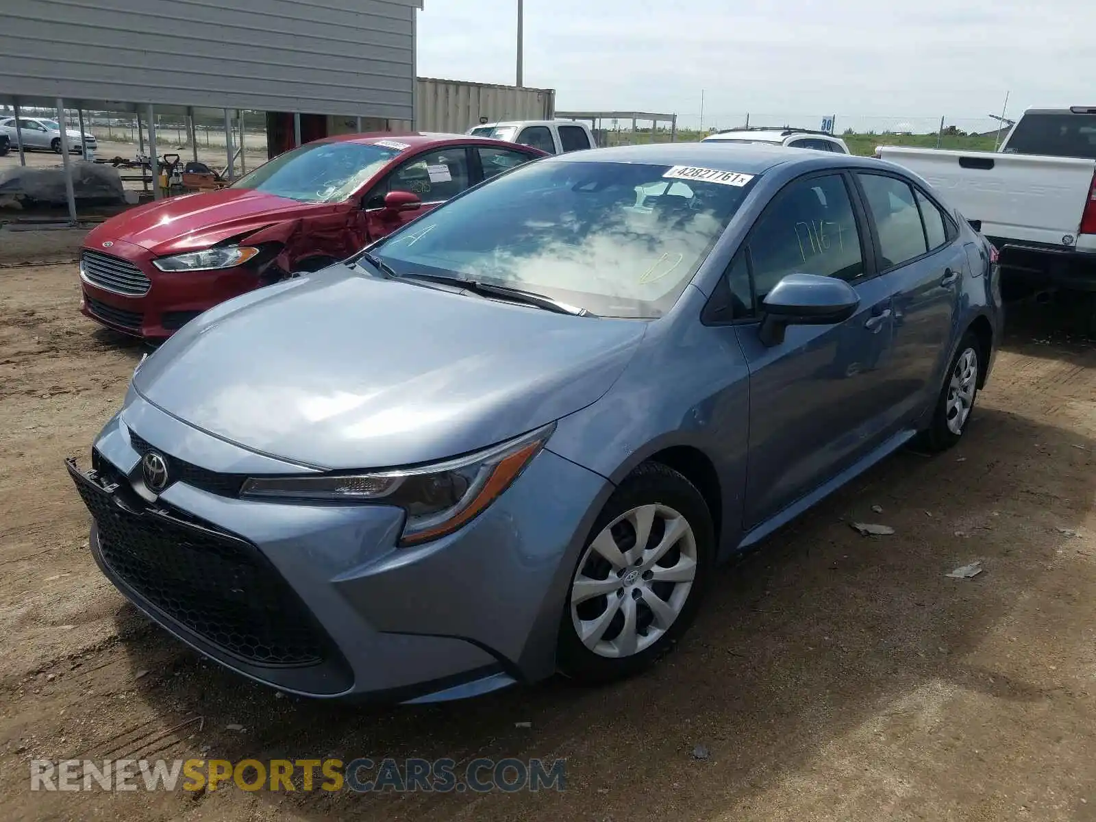 2 Photograph of a damaged car 5YFEPRAE5LP077358 TOYOTA COROLLA 2020