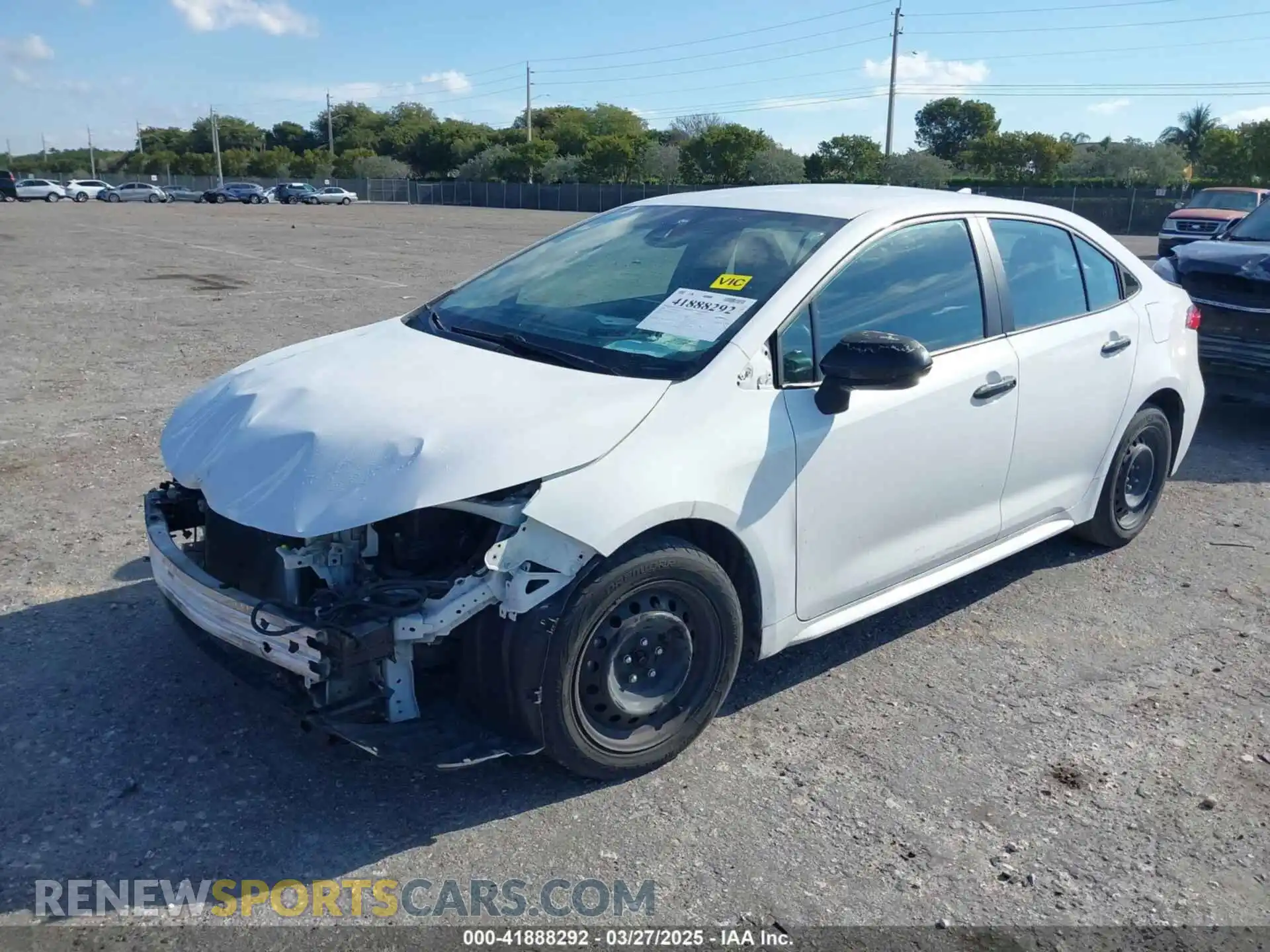 2 fotografías del automóvil dañado 5YFEPRAE5LP078994 TOYOTA COROLLA 2020