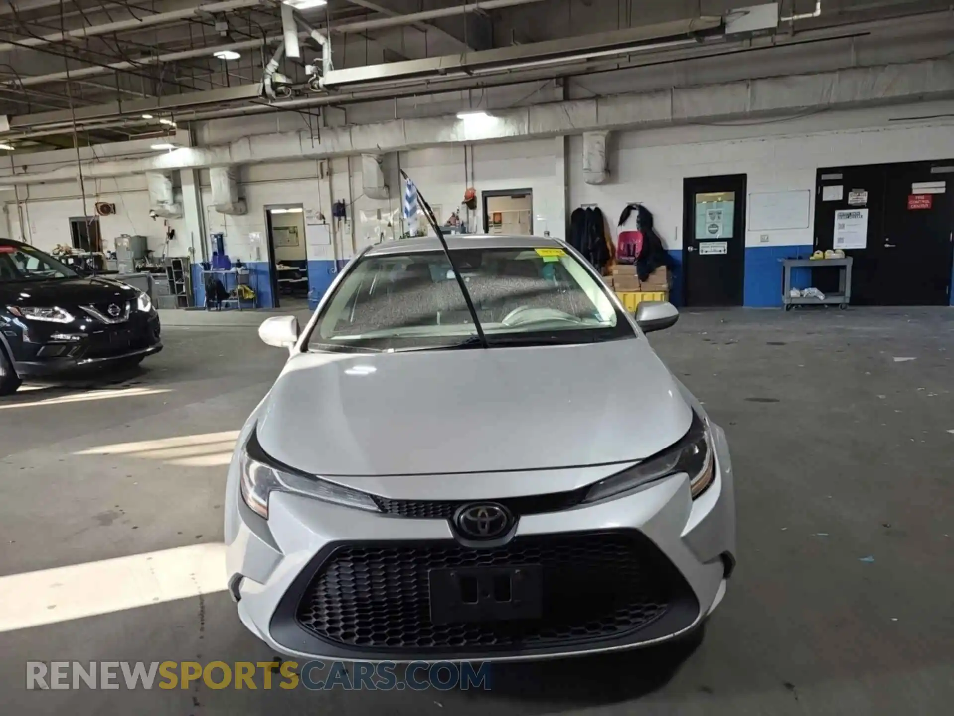 3 Photograph of a damaged car 5YFEPRAE5LP091261 TOYOTA COROLLA 2020
