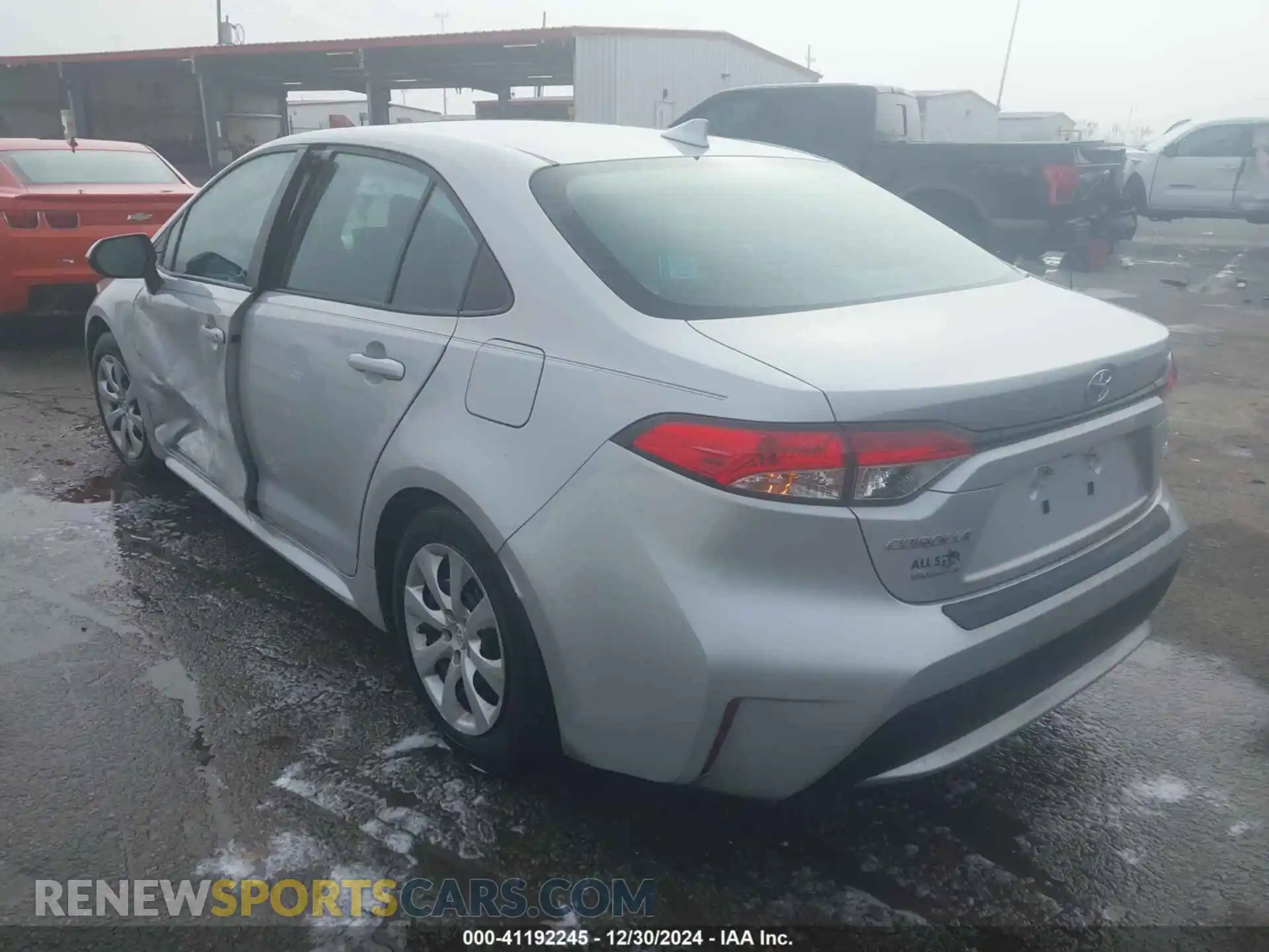 3 Photograph of a damaged car 5YFEPRAE5LP093673 TOYOTA COROLLA 2020