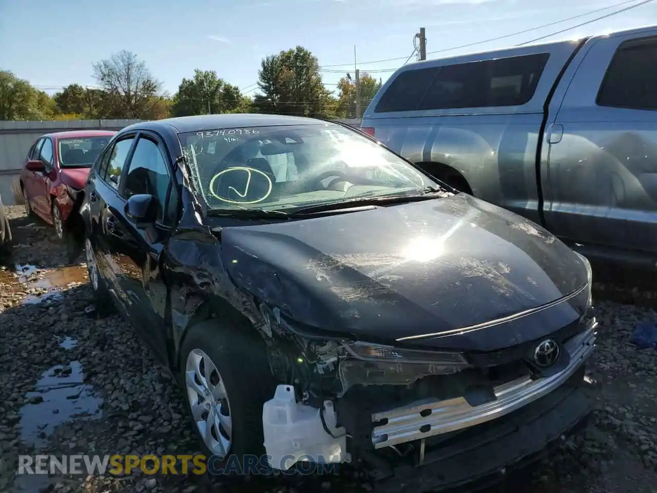 1 Photograph of a damaged car 5YFEPRAE5LP096850 TOYOTA COROLLA 2020
