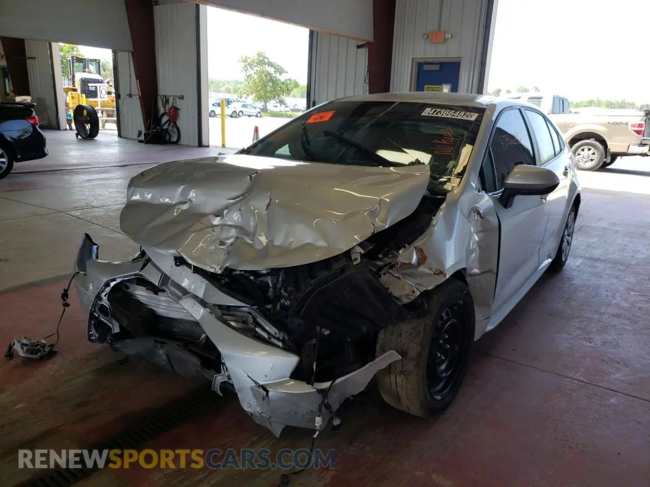 2 Photograph of a damaged car 5YFEPRAE5LP109001 TOYOTA COROLLA 2020