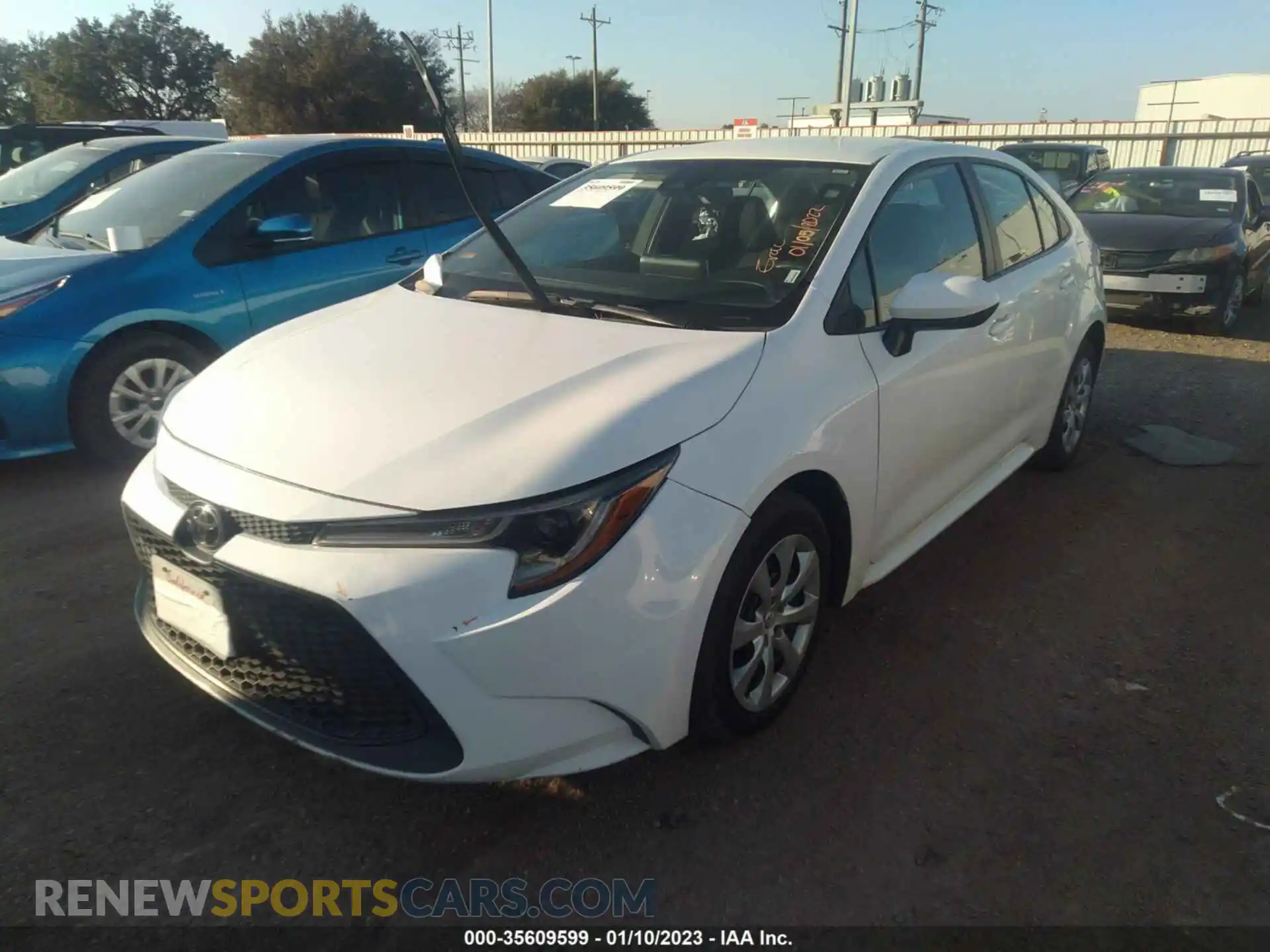 2 Photograph of a damaged car 5YFEPRAE5LP109435 TOYOTA COROLLA 2020