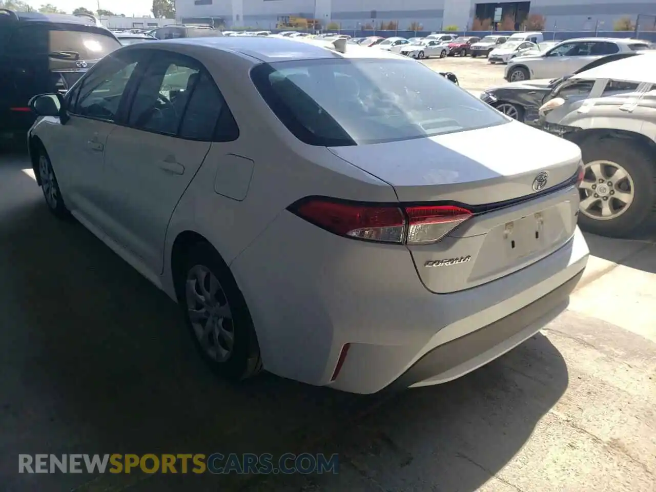 3 Photograph of a damaged car 5YFEPRAE5LP110827 TOYOTA COROLLA 2020