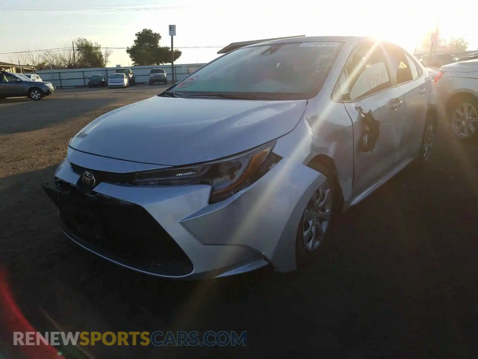 2 Photograph of a damaged car 5YFEPRAE5LP112111 TOYOTA COROLLA 2020