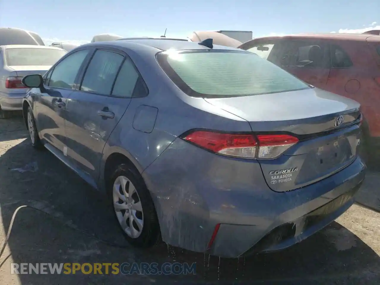 3 Фотография поврежденного автомобиля 5YFEPRAE5LP113615 TOYOTA COROLLA 2020