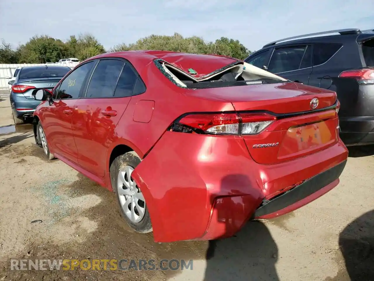 2 Photograph of a damaged car 5YFEPRAE5LP115302 TOYOTA COROLLA 2020