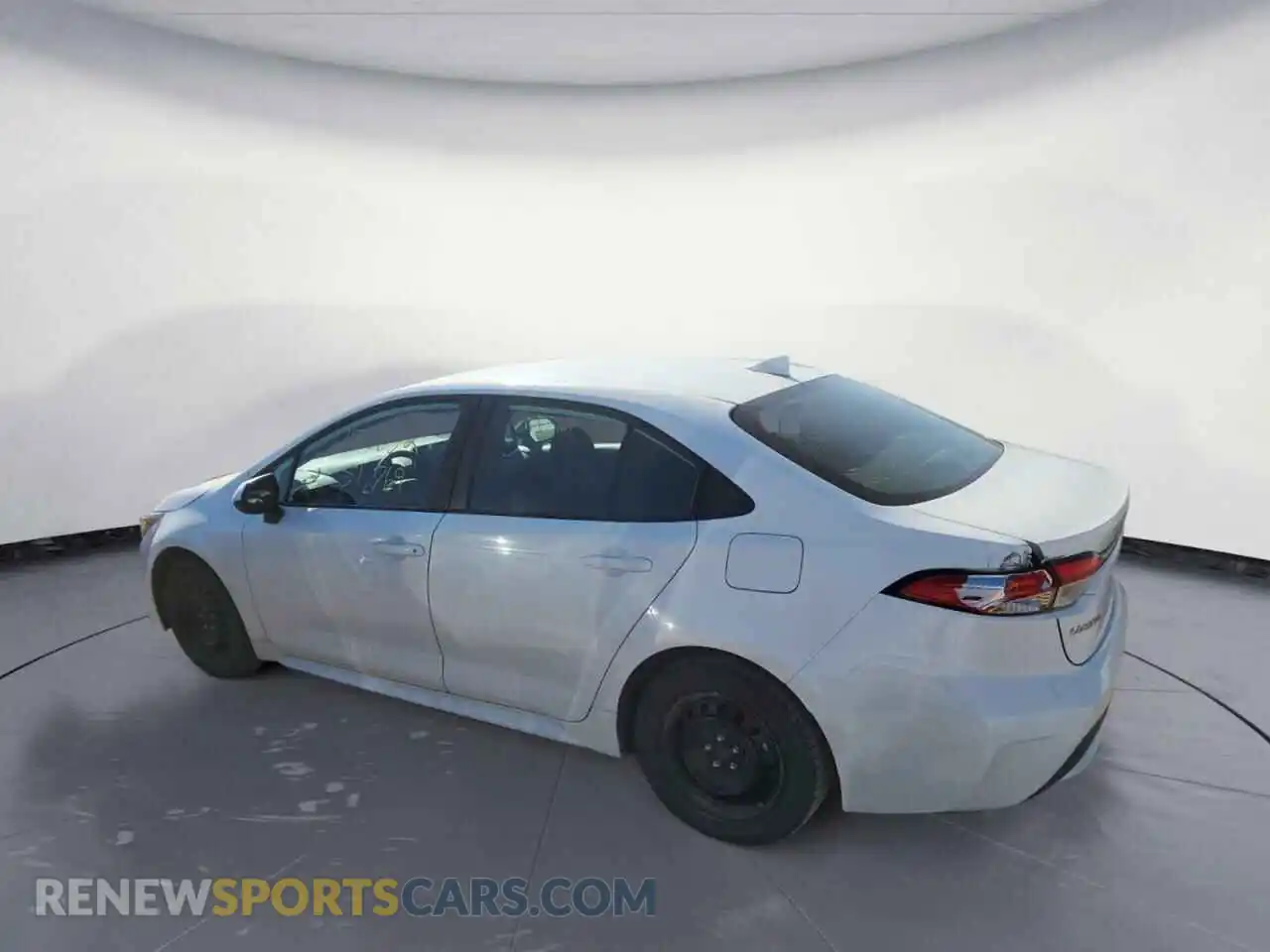 2 Photograph of a damaged car 5YFEPRAE5LP120676 TOYOTA COROLLA 2020
