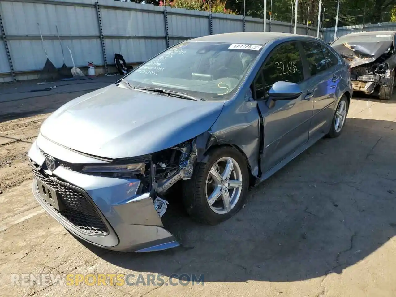 2 Photograph of a damaged car 5YFEPRAE6LP032428 TOYOTA COROLLA 2020