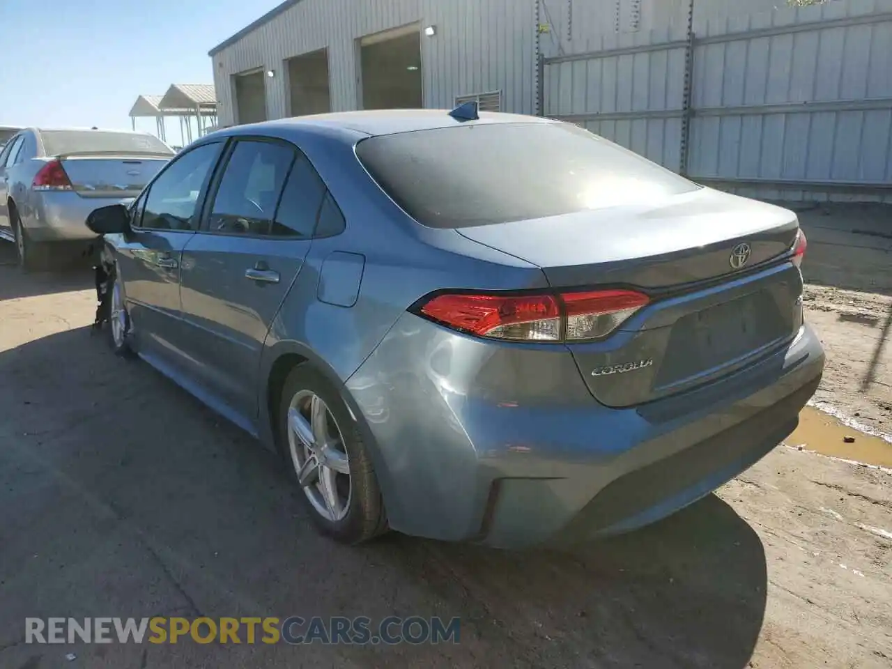 3 Photograph of a damaged car 5YFEPRAE6LP032428 TOYOTA COROLLA 2020