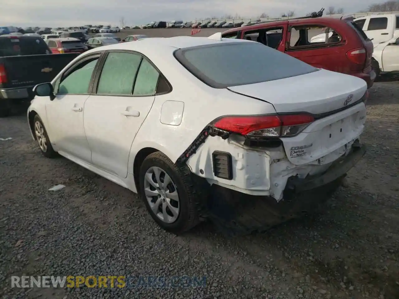 2 Photograph of a damaged car 5YFEPRAE6LP037869 TOYOTA COROLLA 2020
