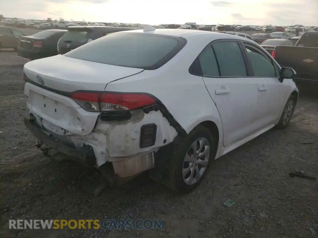 3 Photograph of a damaged car 5YFEPRAE6LP037869 TOYOTA COROLLA 2020