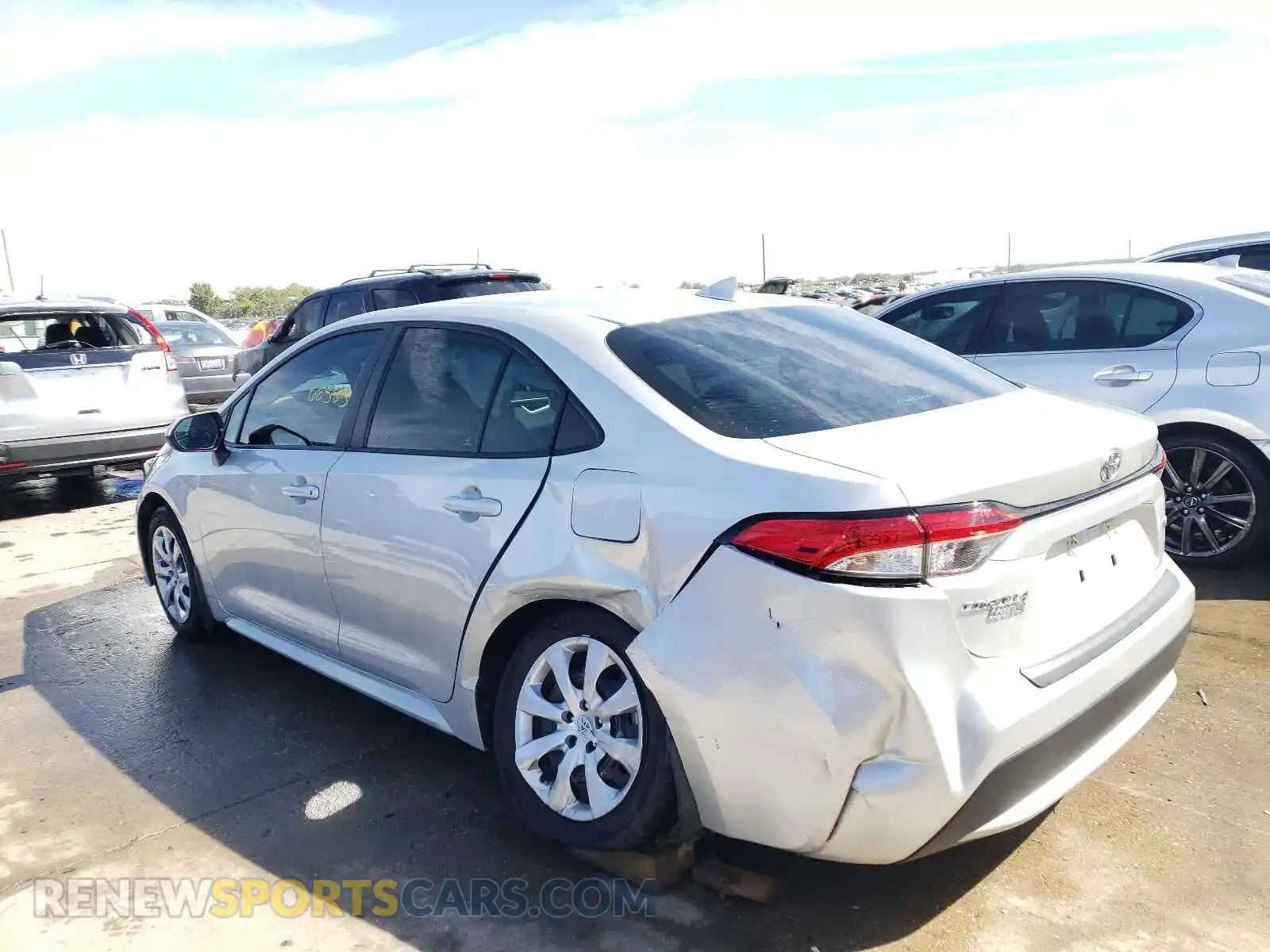 3 Photograph of a damaged car 5YFEPRAE6LP062786 TOYOTA COROLLA 2020