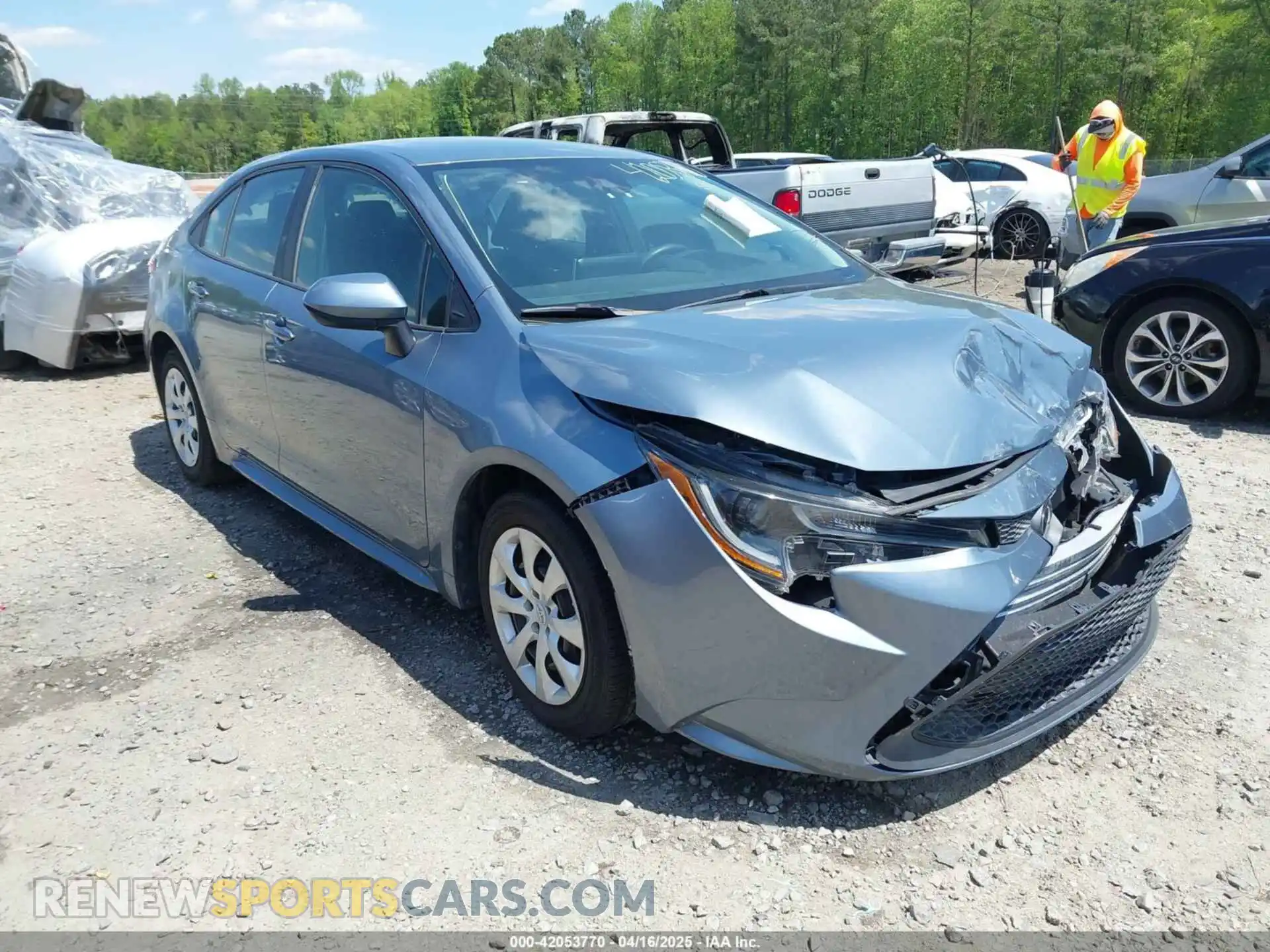 1 Photograph of a damaged car 5YFEPRAE6LP073111 TOYOTA COROLLA 2020