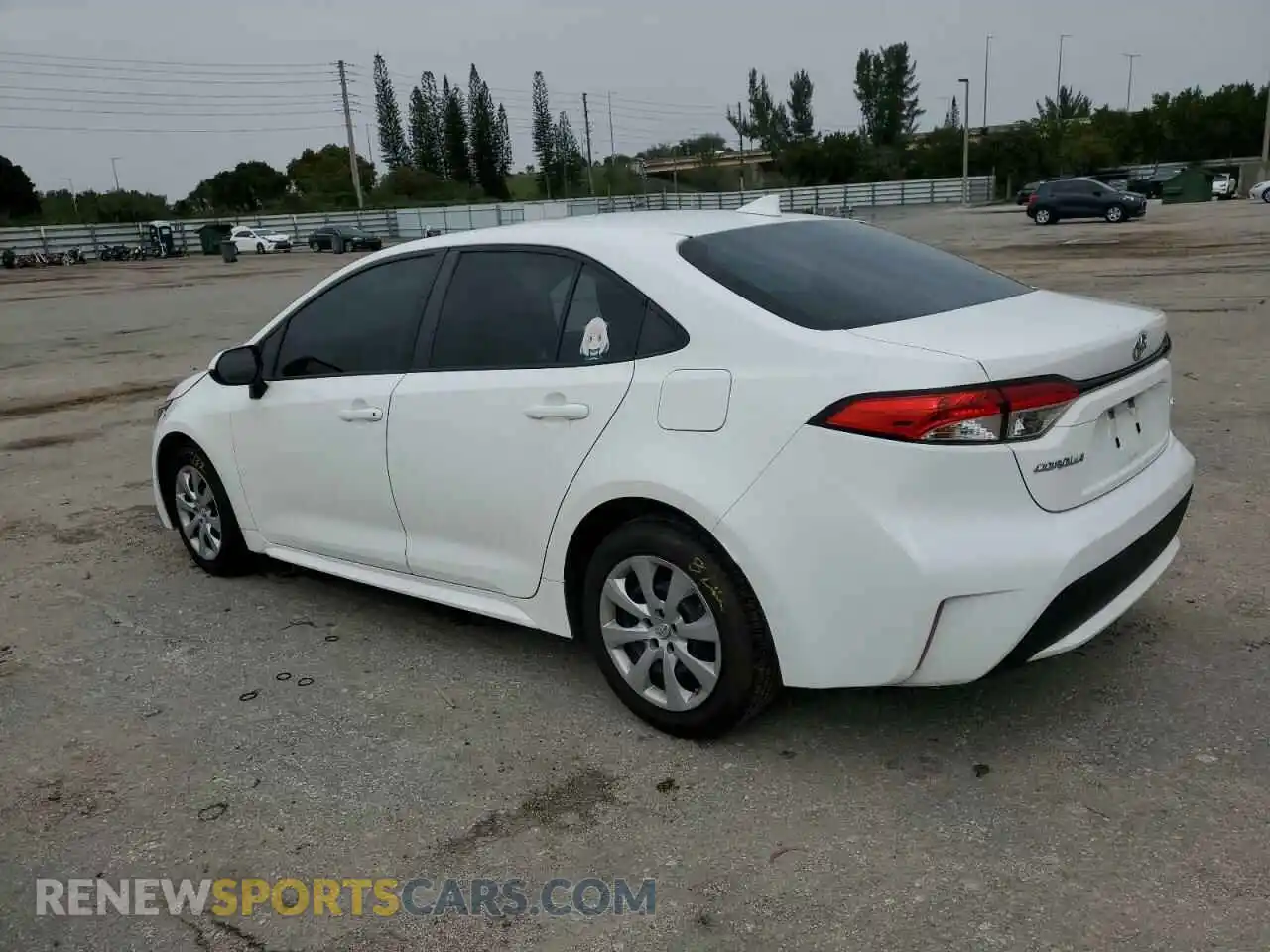 2 Photograph of a damaged car 5YFEPRAE6LP074405 TOYOTA COROLLA 2020