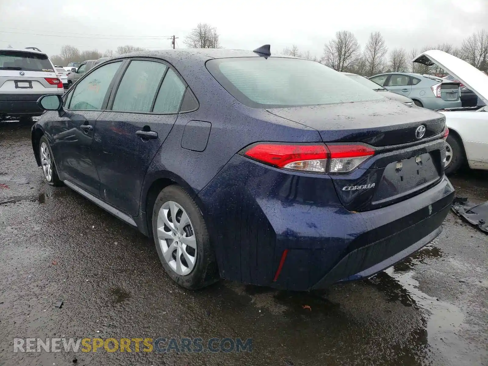3 Photograph of a damaged car 5YFEPRAE6LP077319 TOYOTA COROLLA 2020