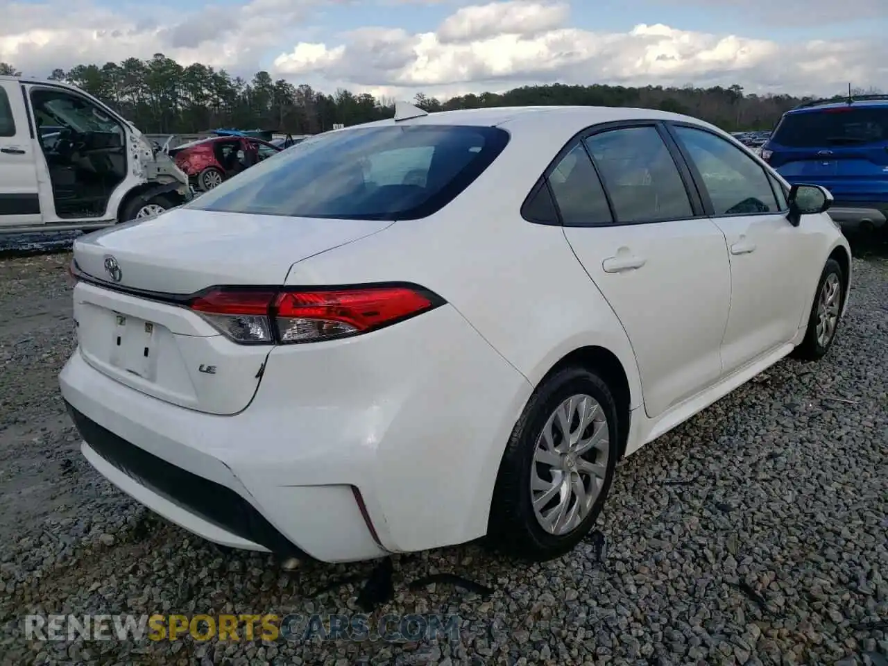 3 Photograph of a damaged car 5YFEPRAE6LP077577 TOYOTA COROLLA 2020