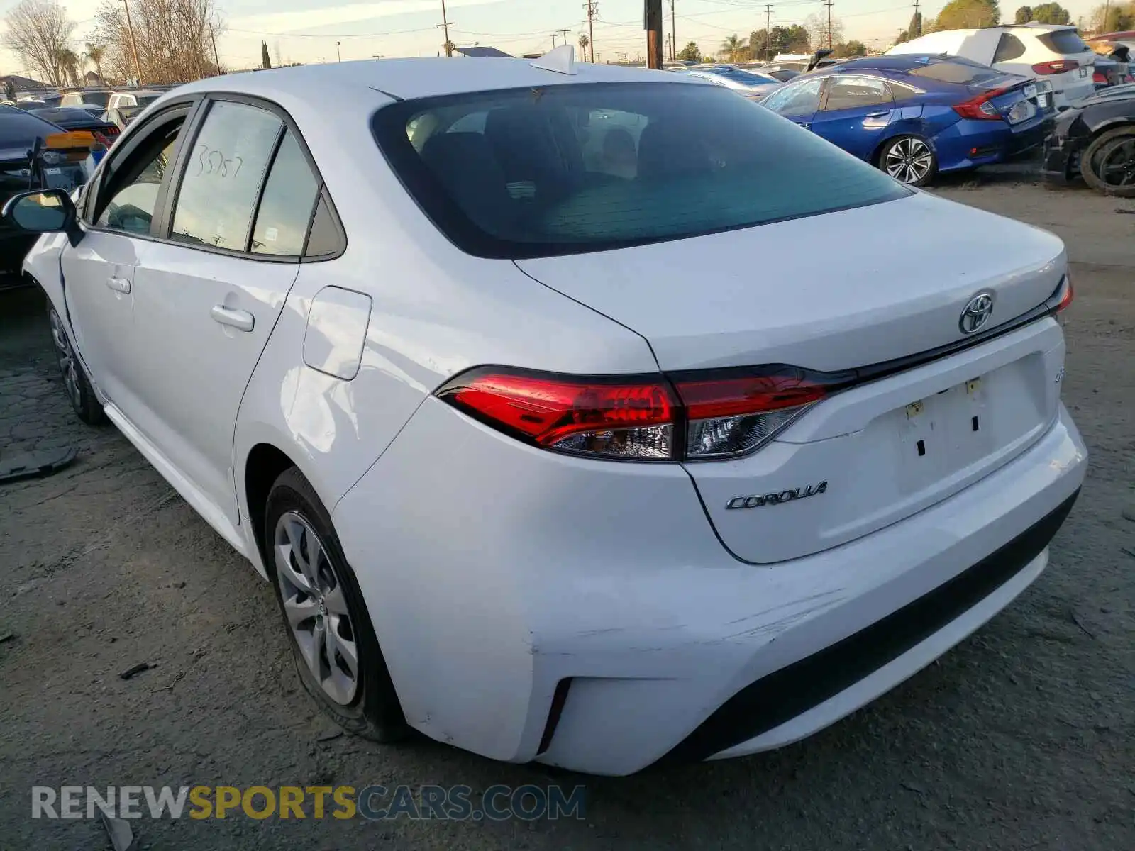 3 Photograph of a damaged car 5YFEPRAE6LP087722 TOYOTA COROLLA 2020