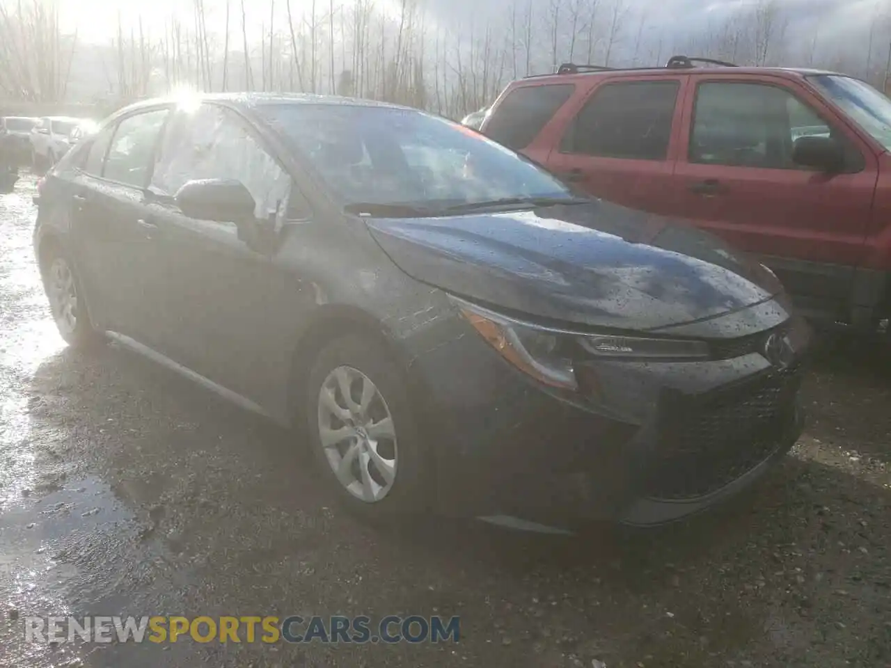 1 Photograph of a damaged car 5YFEPRAE6LP094461 TOYOTA COROLLA 2020
