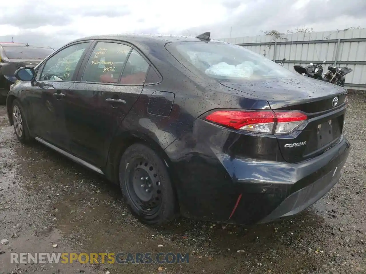 3 Photograph of a damaged car 5YFEPRAE6LP094461 TOYOTA COROLLA 2020