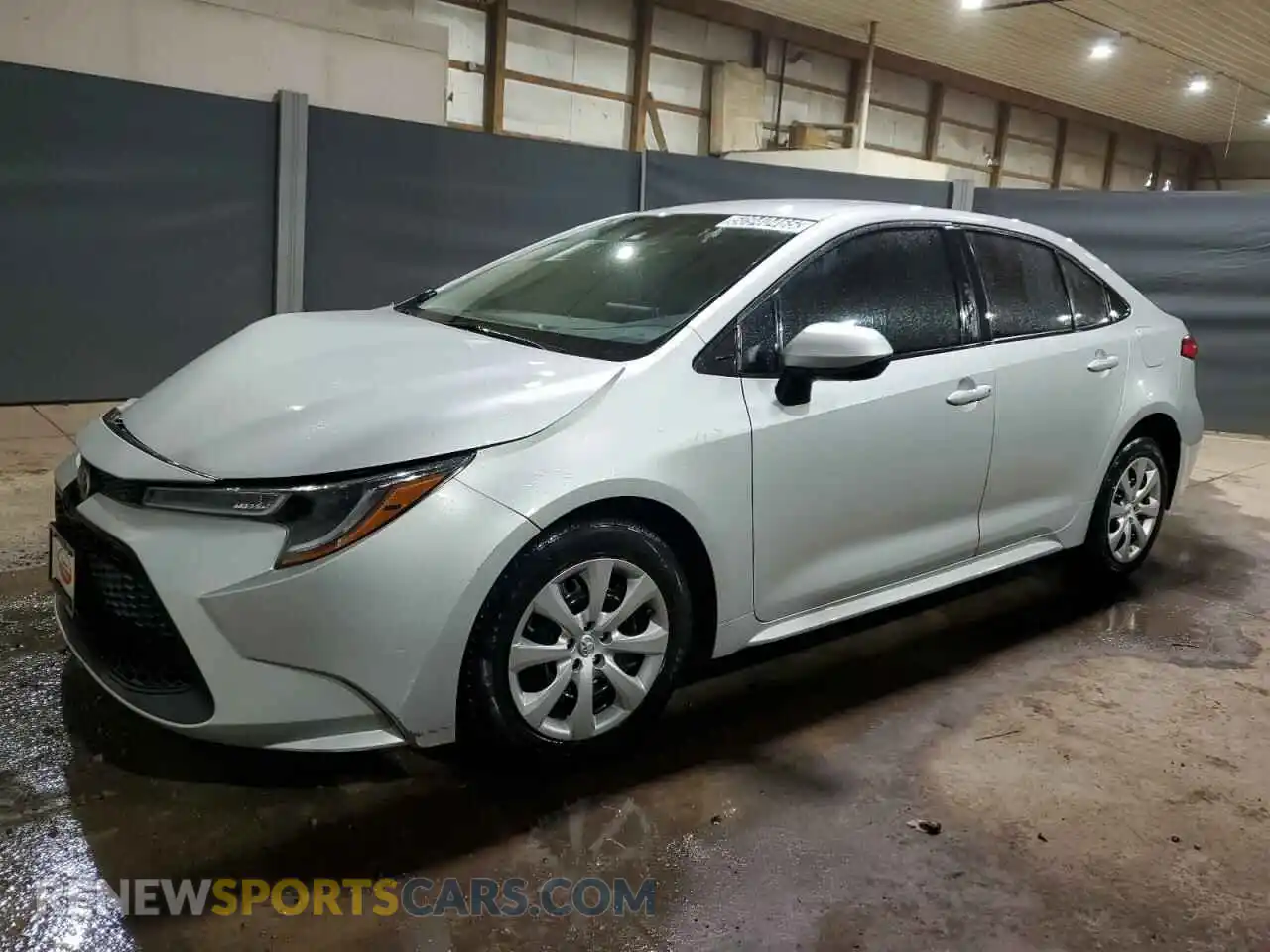 1 Photograph of a damaged car 5YFEPRAE6LP109024 TOYOTA COROLLA 2020