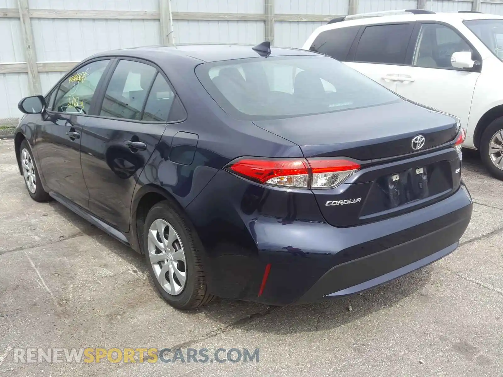 3 Photograph of a damaged car 5YFEPRAE6LP113798 TOYOTA COROLLA 2020