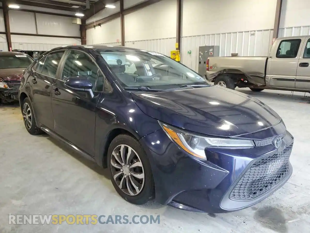 1 Photograph of a damaged car 5YFEPRAE6LP142055 TOYOTA COROLLA 2020