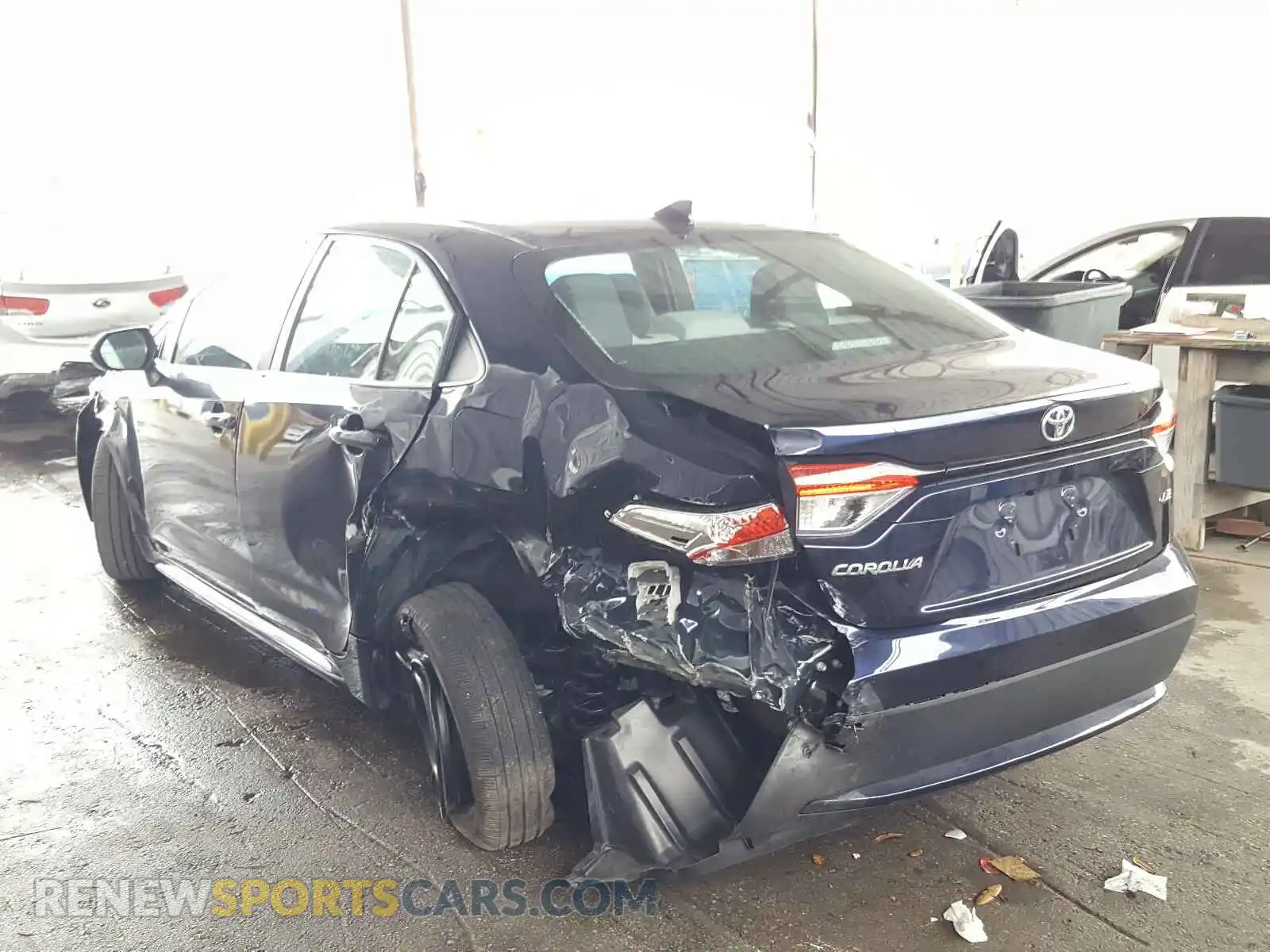 3 Photograph of a damaged car 5YFEPRAE7LP011698 TOYOTA COROLLA 2020