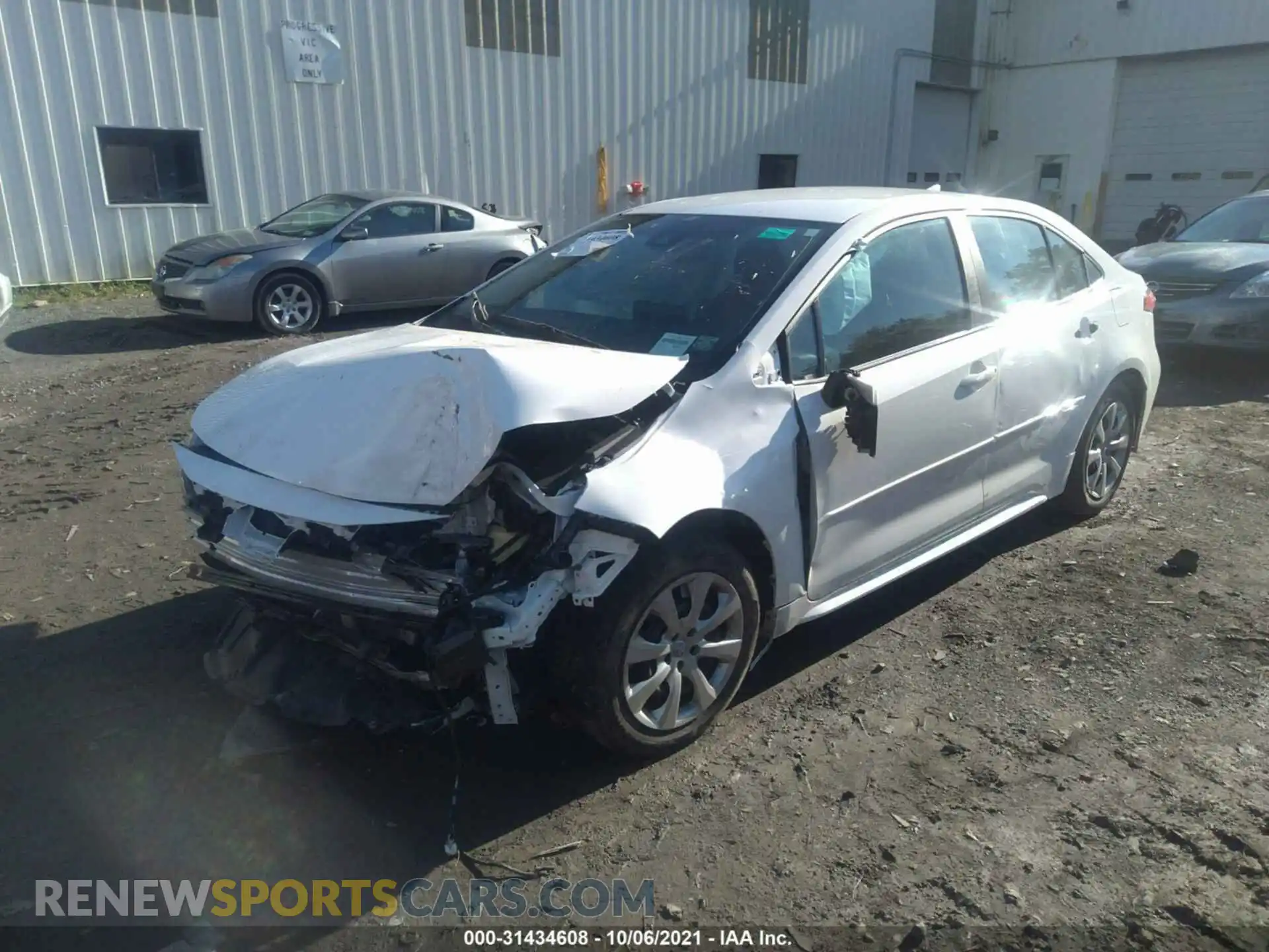 2 Photograph of a damaged car 5YFEPRAE7LP012138 TOYOTA COROLLA 2020