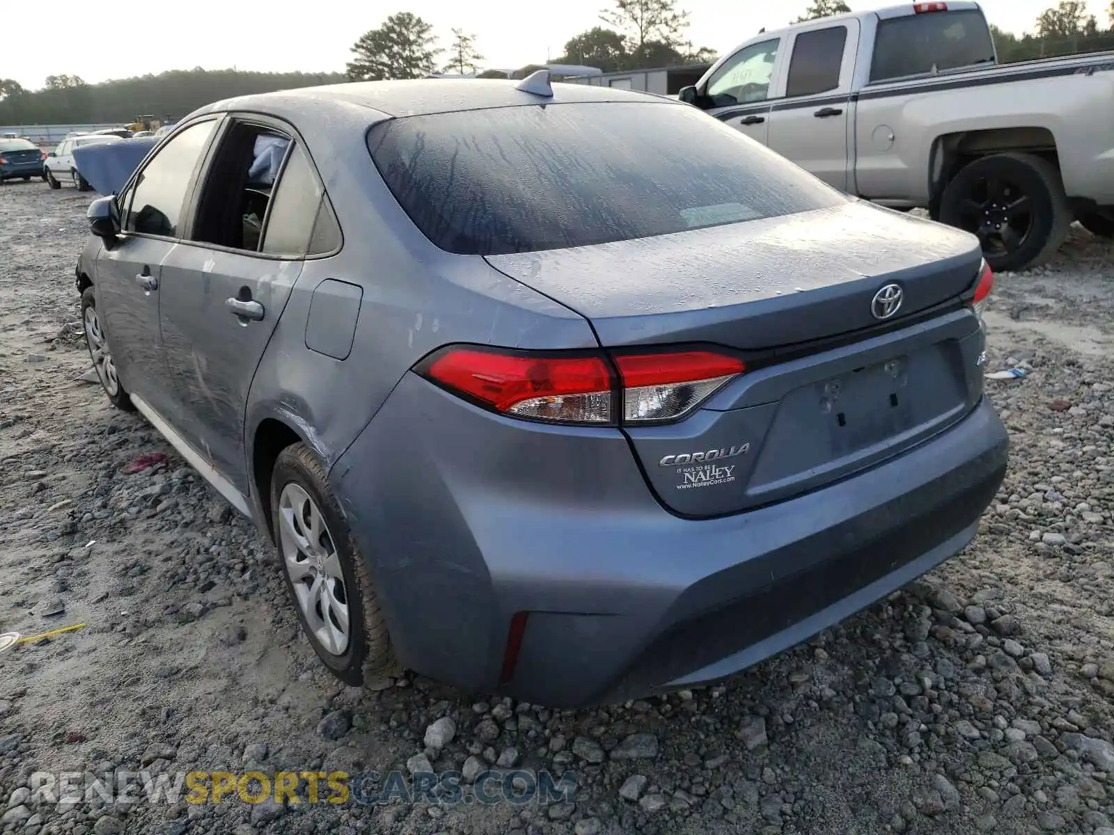 3 Photograph of a damaged car 5YFEPRAE7LP018179 TOYOTA COROLLA 2020
