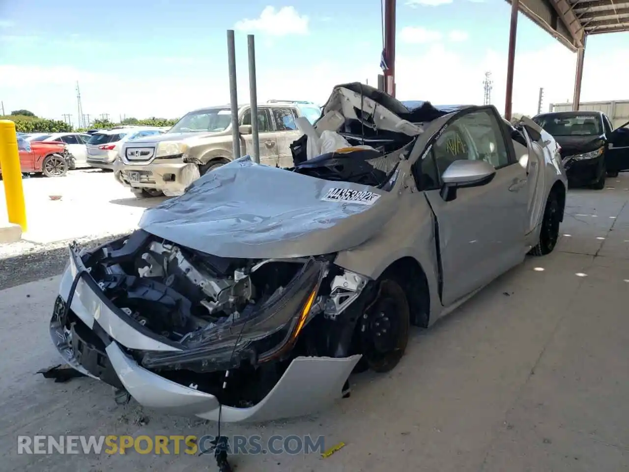 2 Photograph of a damaged car 5YFEPRAE7LP023284 TOYOTA COROLLA 2020