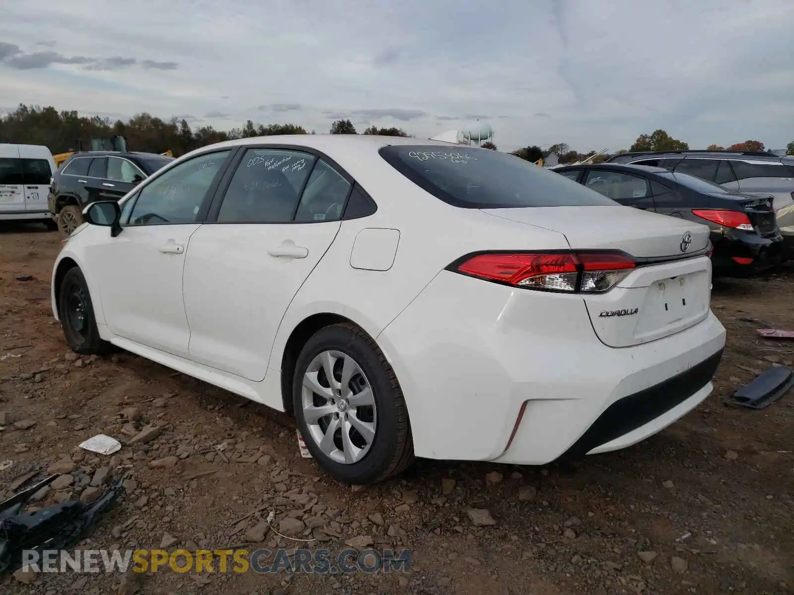 3 Photograph of a damaged car 5YFEPRAE7LP026721 TOYOTA COROLLA 2020