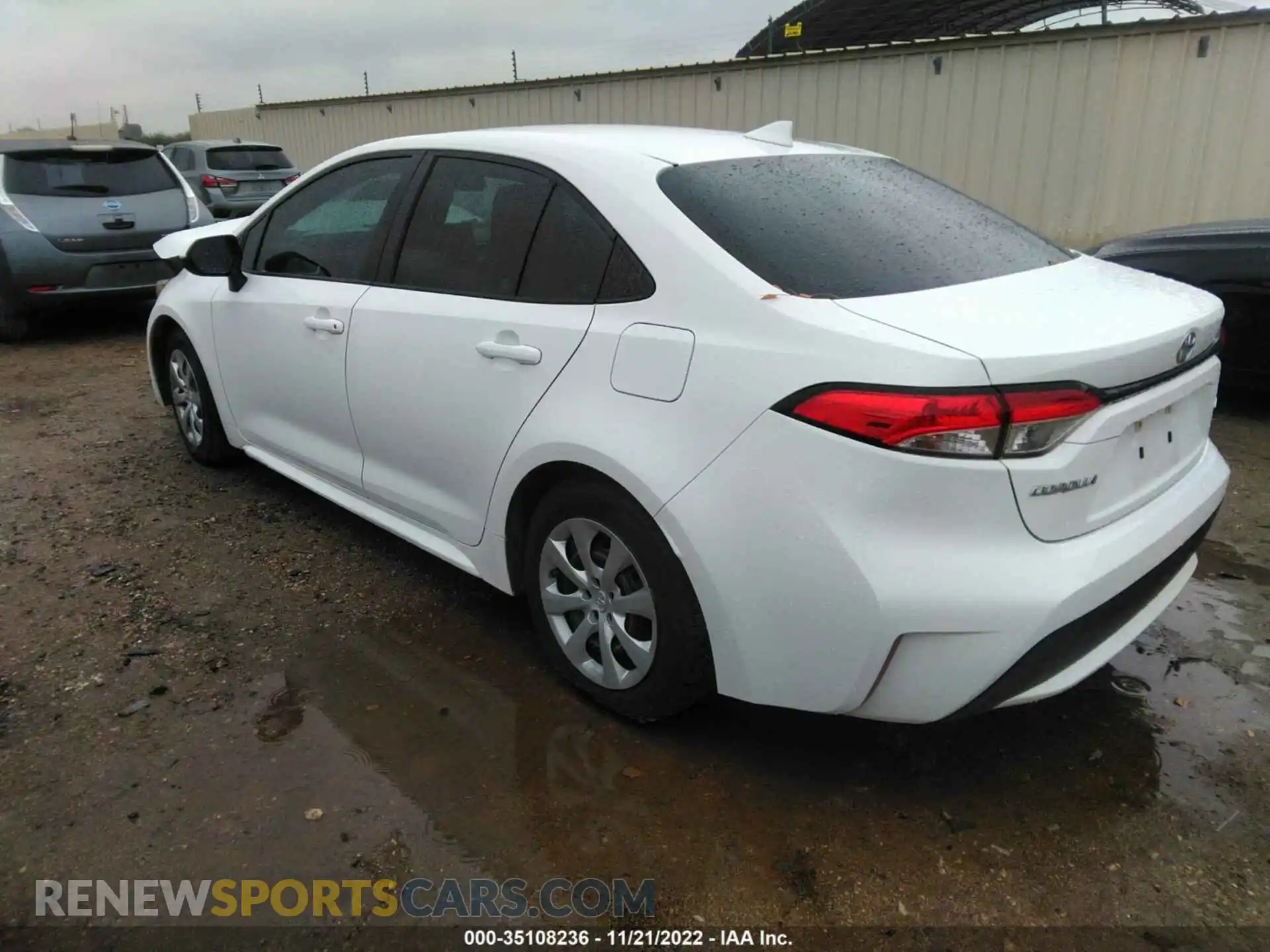 3 Photograph of a damaged car 5YFEPRAE7LP028968 TOYOTA COROLLA 2020