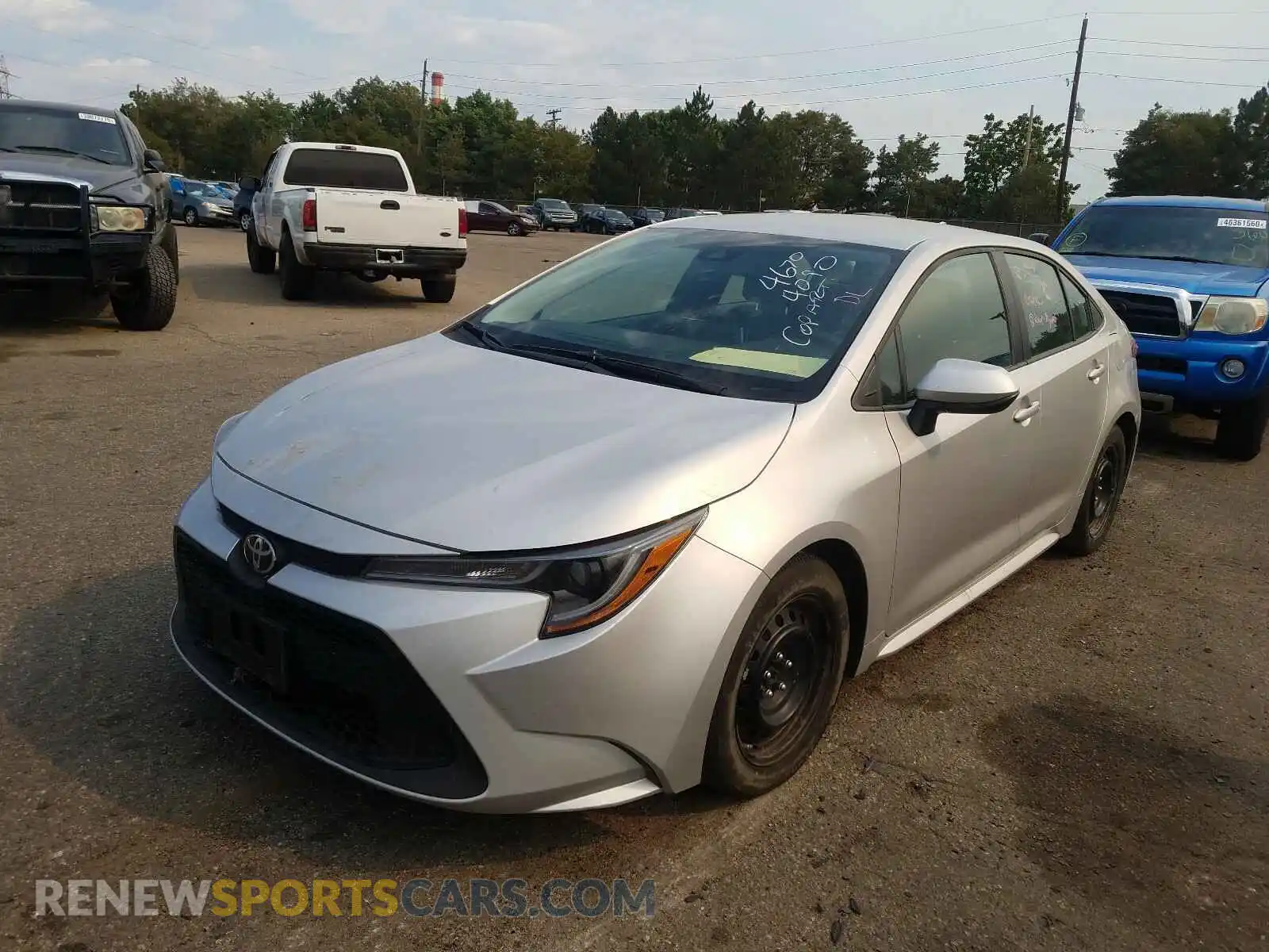 2 Photograph of a damaged car 5YFEPRAE7LP033216 TOYOTA COROLLA 2020