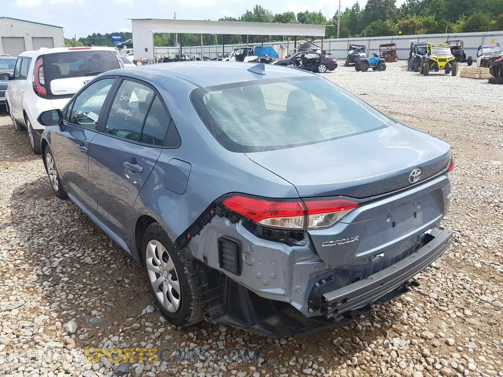 3 Photograph of a damaged car 5YFEPRAE7LP036598 TOYOTA COROLLA 2020