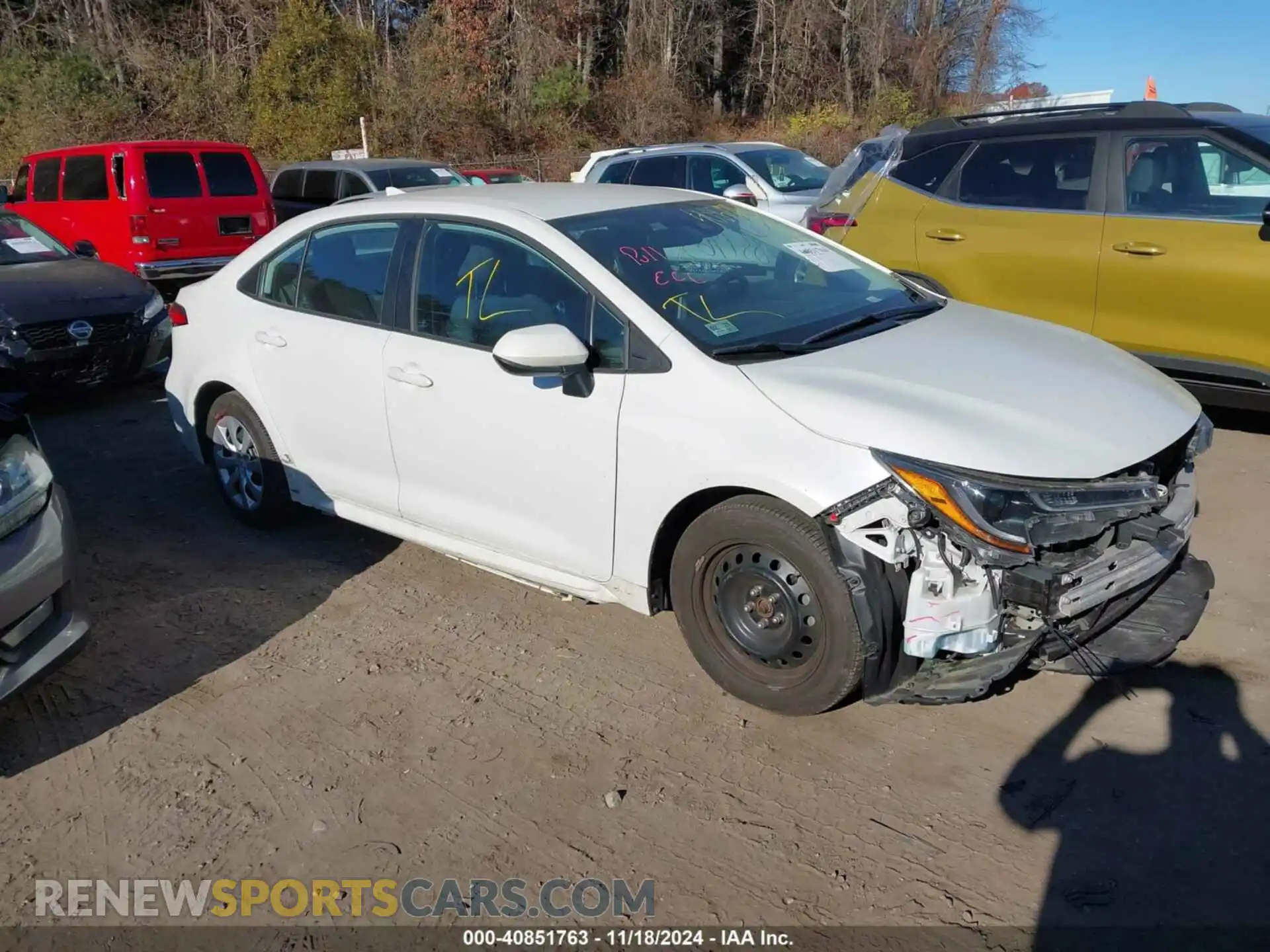 1 Photograph of a damaged car 5YFEPRAE7LP040036 TOYOTA COROLLA 2020