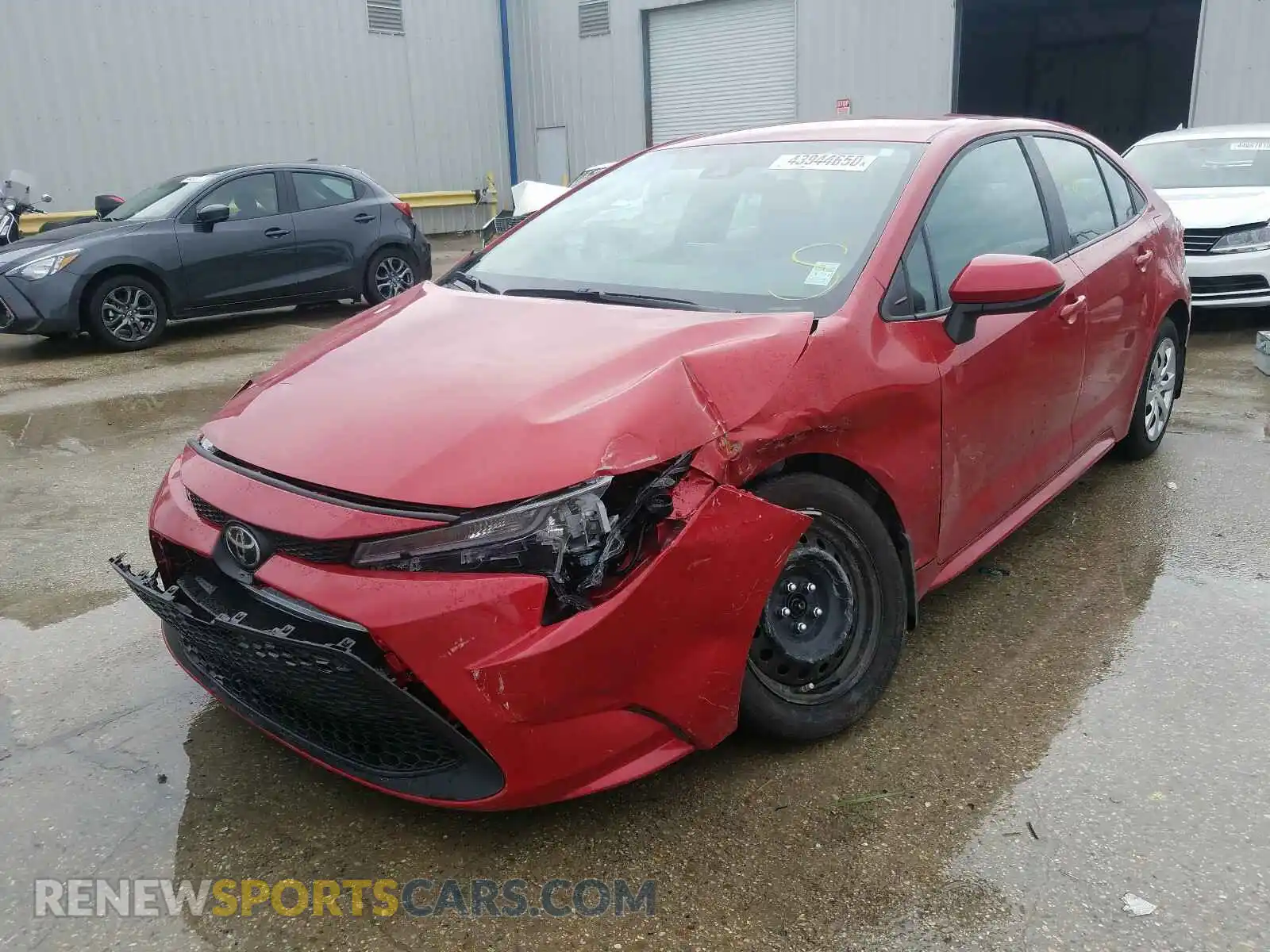 2 Photograph of a damaged car 5YFEPRAE7LP060447 TOYOTA COROLLA 2020