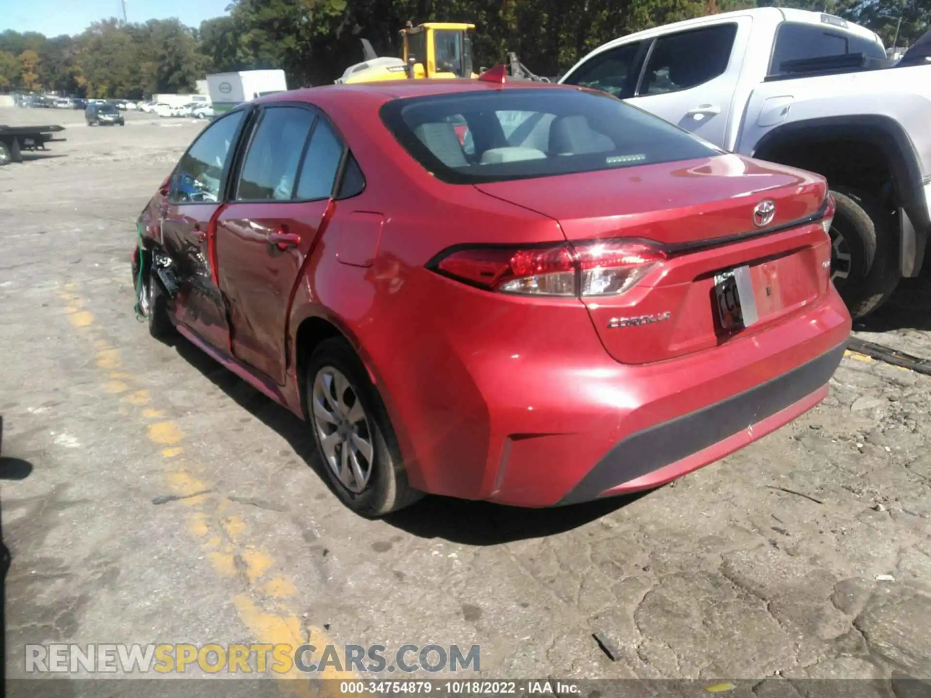 3 Photograph of a damaged car 5YFEPRAE7LP077667 TOYOTA COROLLA 2020