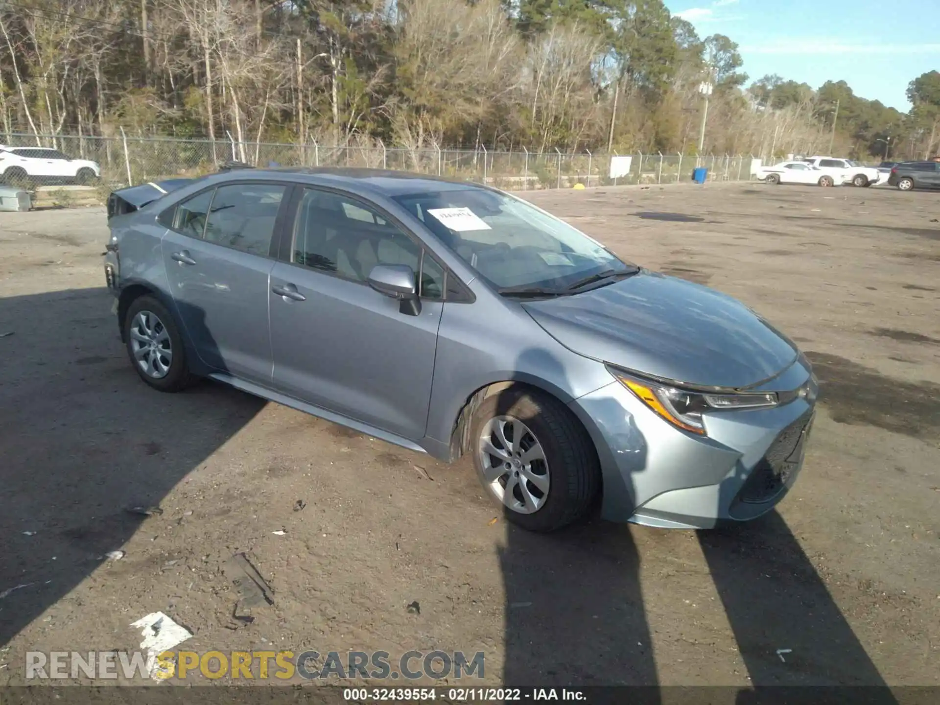 1 Photograph of a damaged car 5YFEPRAE7LP078740 TOYOTA COROLLA 2020