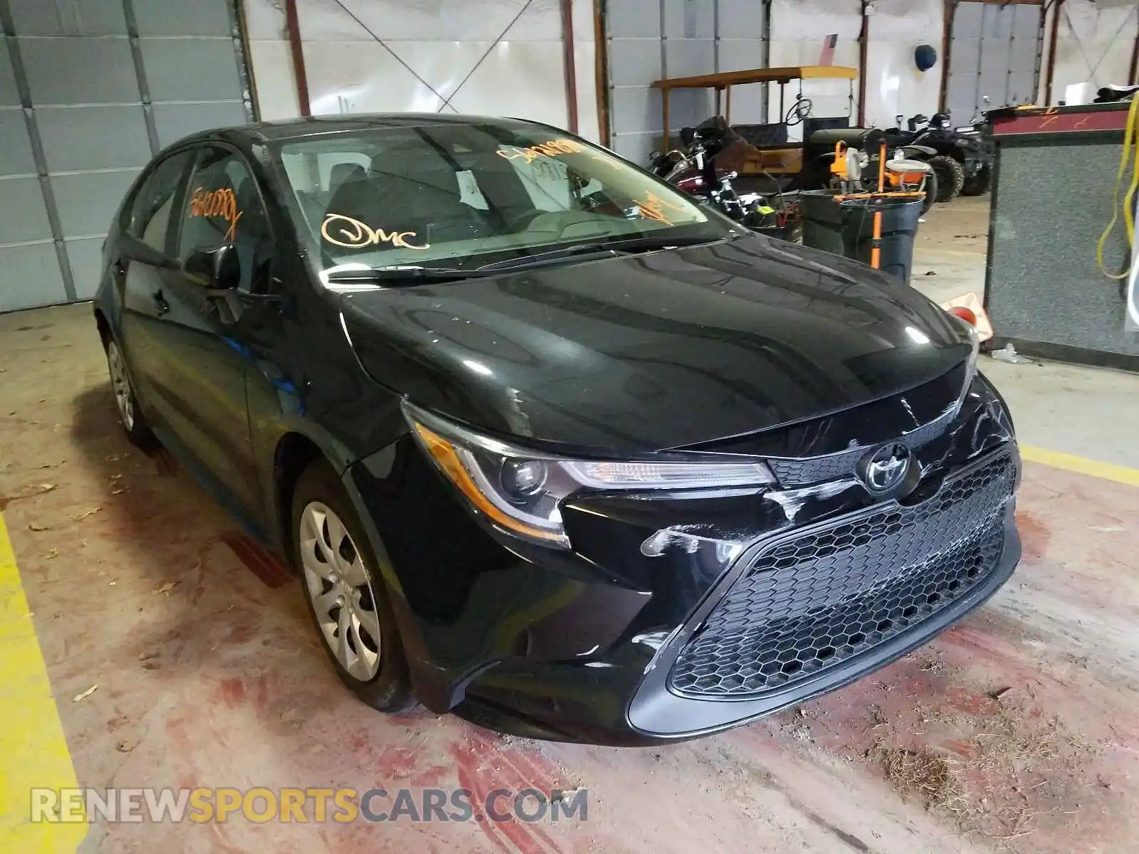 1 Photograph of a damaged car 5YFEPRAE7LP090659 TOYOTA COROLLA 2020