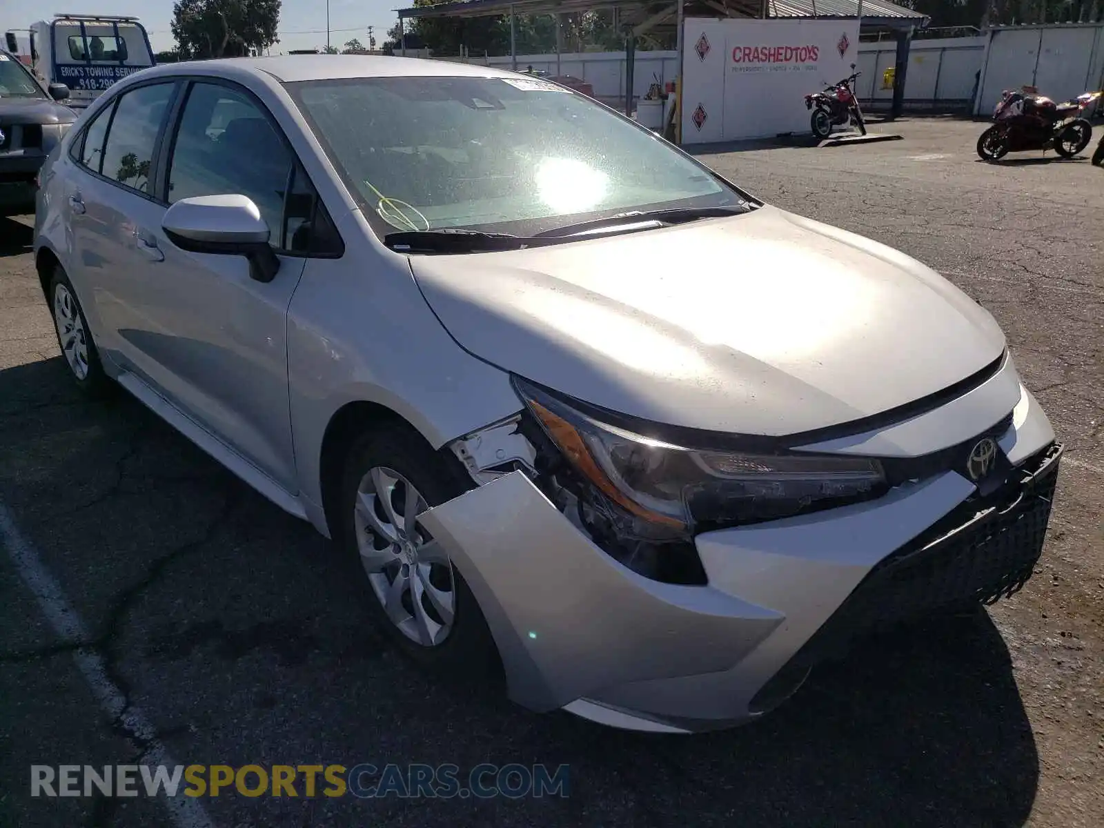 1 Photograph of a damaged car 5YFEPRAE7LP097353 TOYOTA COROLLA 2020