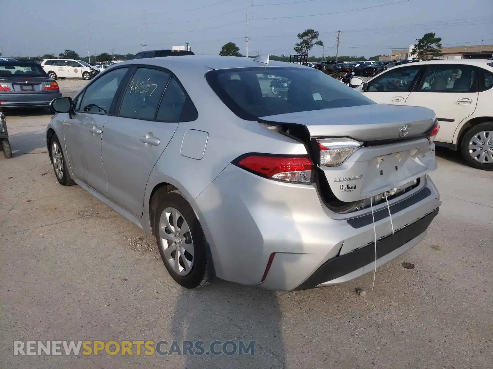 3 Photograph of a damaged car 5YFEPRAE7LP100218 TOYOTA COROLLA 2020