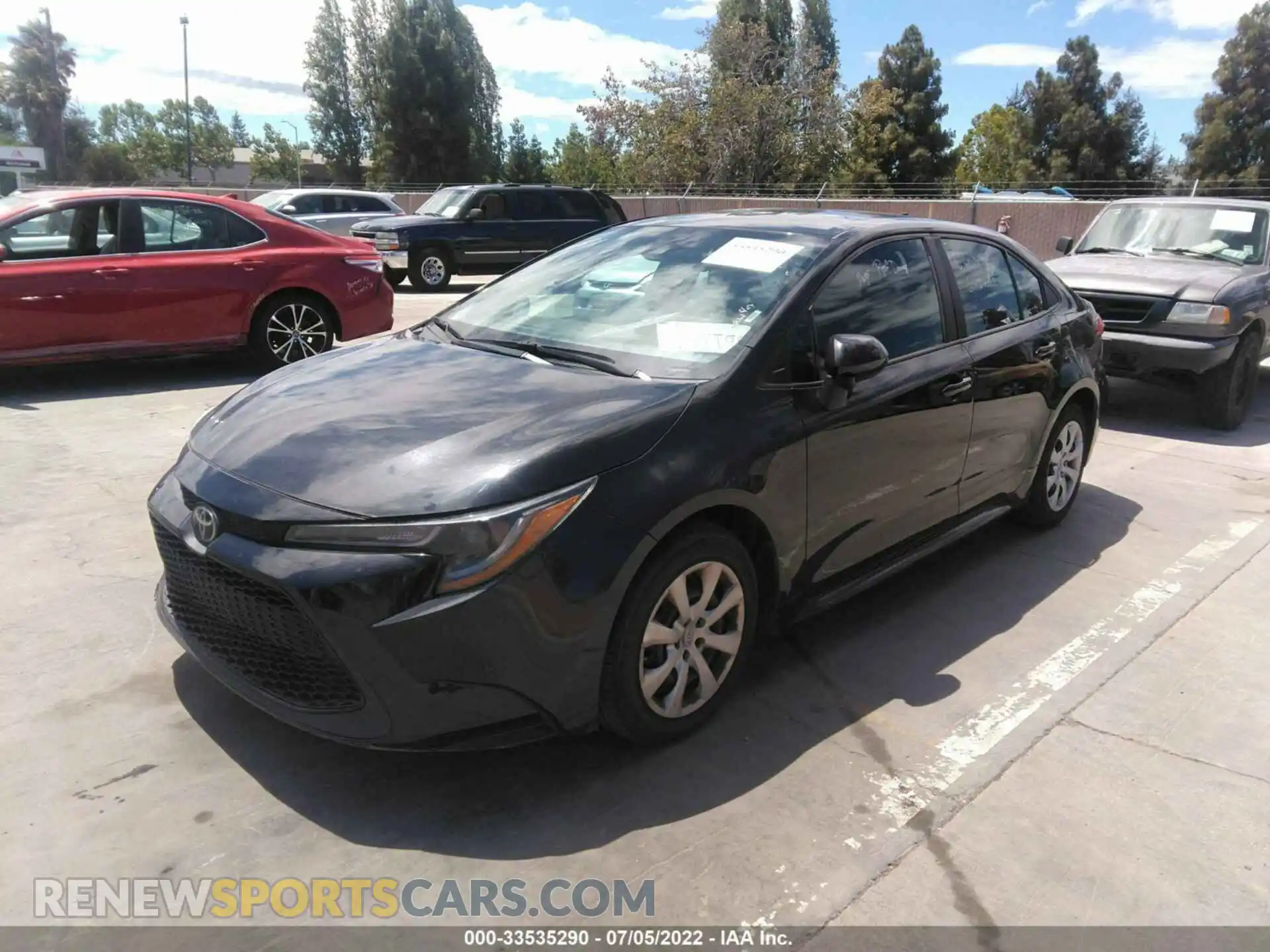 2 fotografías del automóvil dañado 5YFEPRAE7LP101188 TOYOTA COROLLA 2020