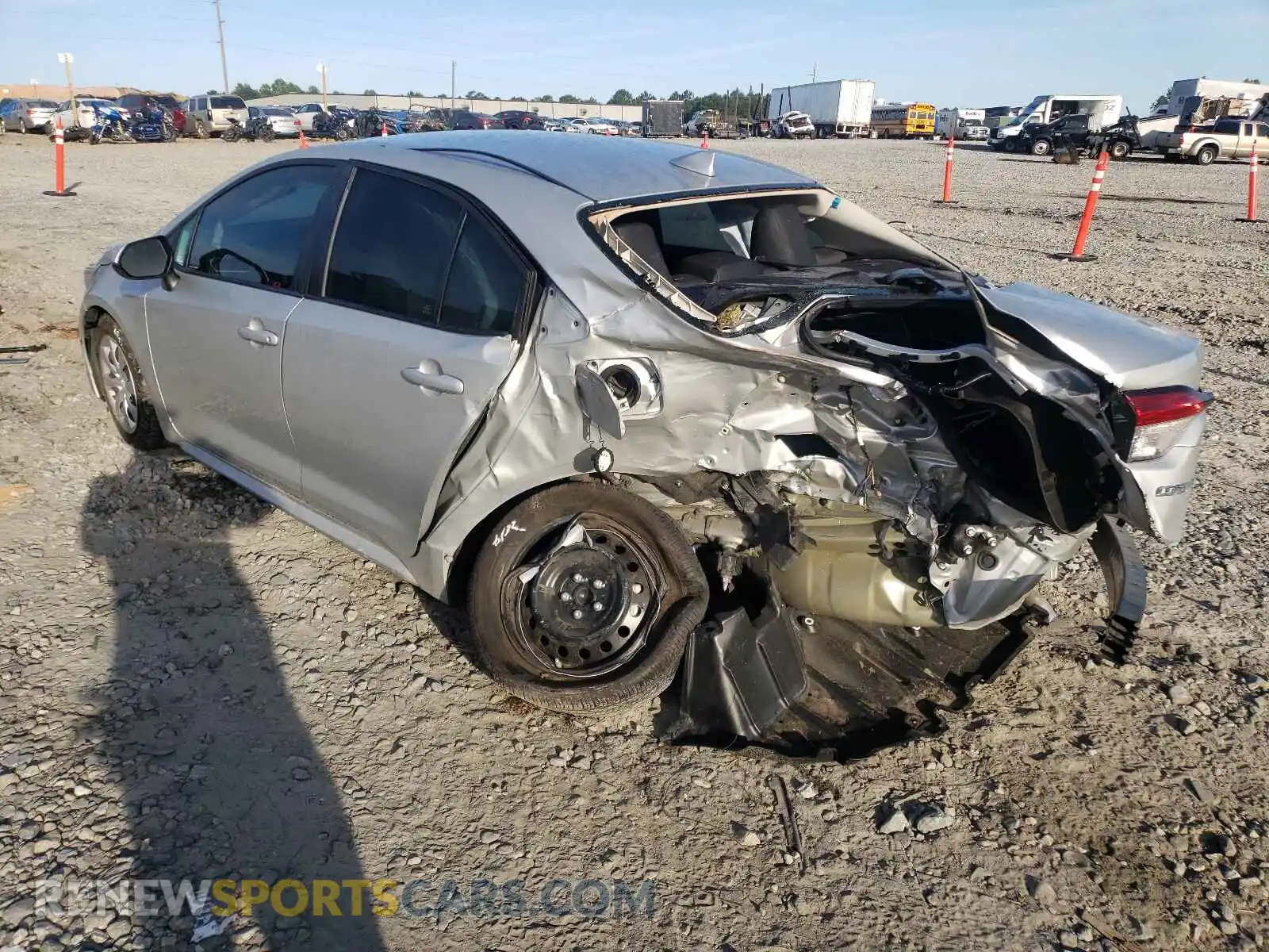 3 Photograph of a damaged car 5YFEPRAE7LP101403 TOYOTA COROLLA 2020