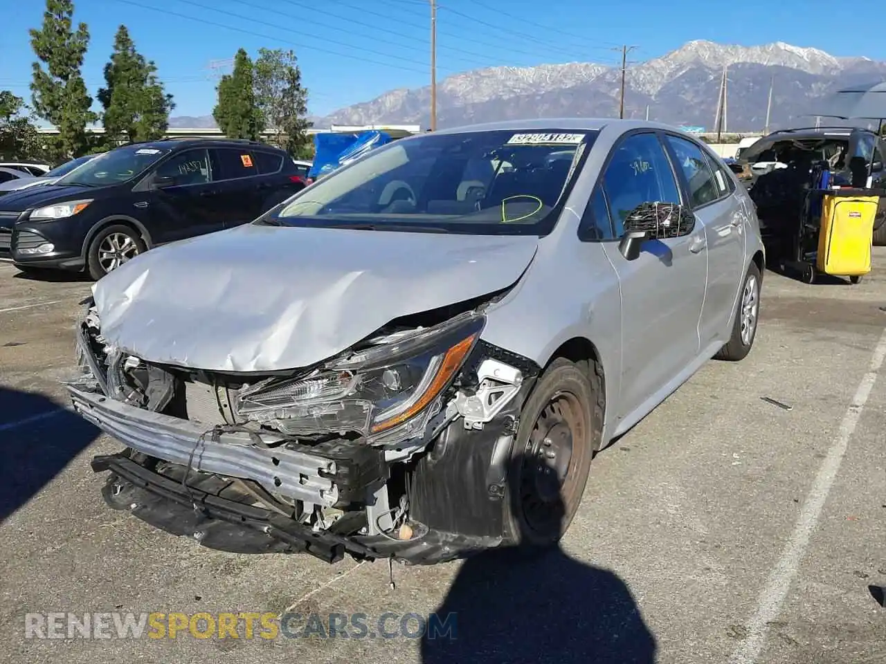 2 Photograph of a damaged car 5YFEPRAE7LP108156 TOYOTA COROLLA 2020