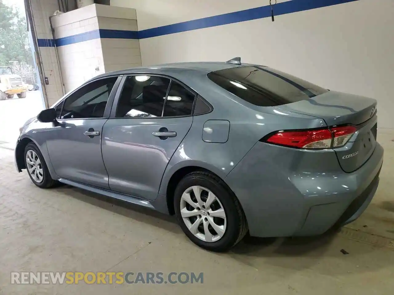 2 Photograph of a damaged car 5YFEPRAE7LP111395 TOYOTA COROLLA 2020