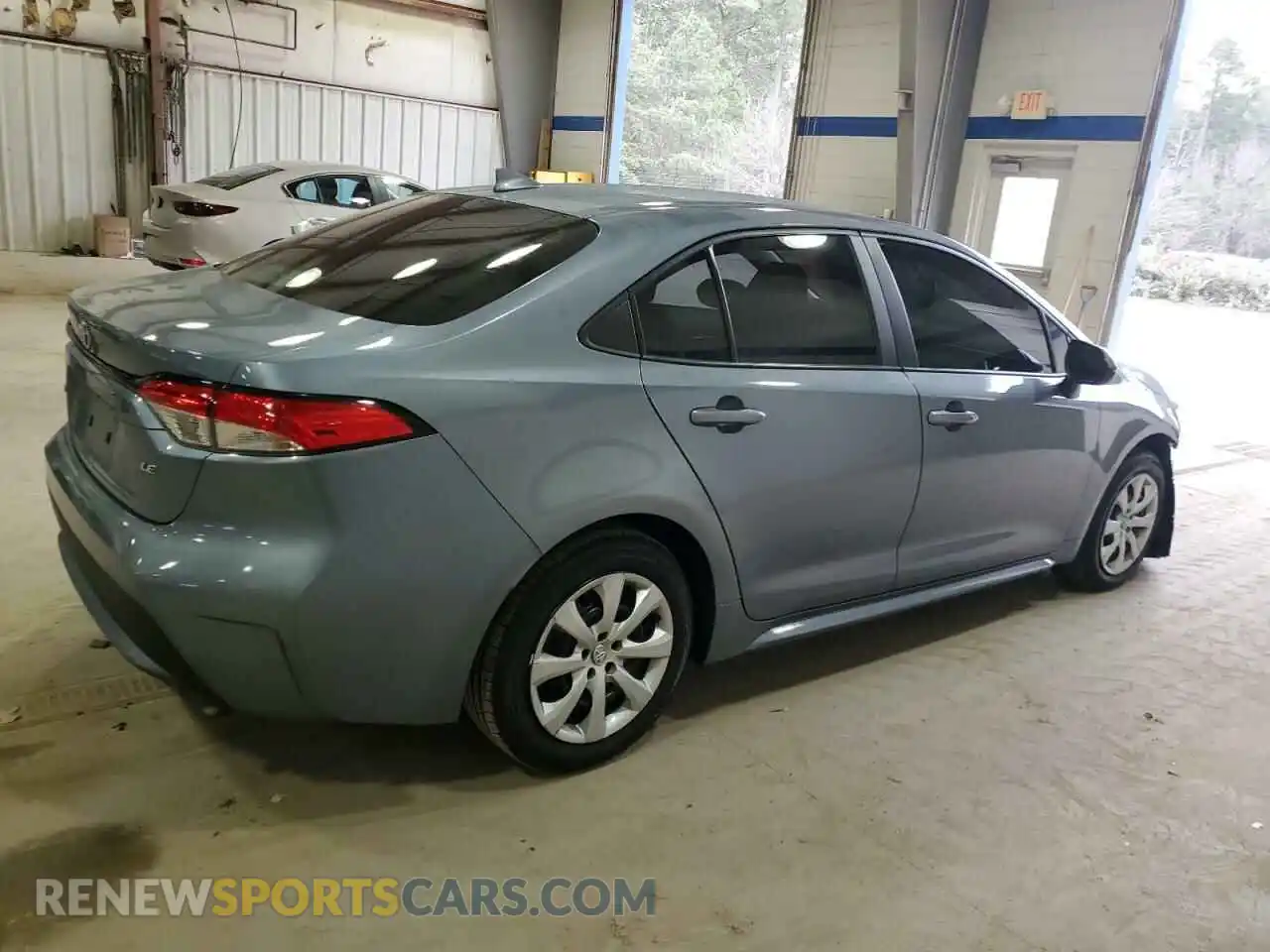 3 Photograph of a damaged car 5YFEPRAE7LP111395 TOYOTA COROLLA 2020