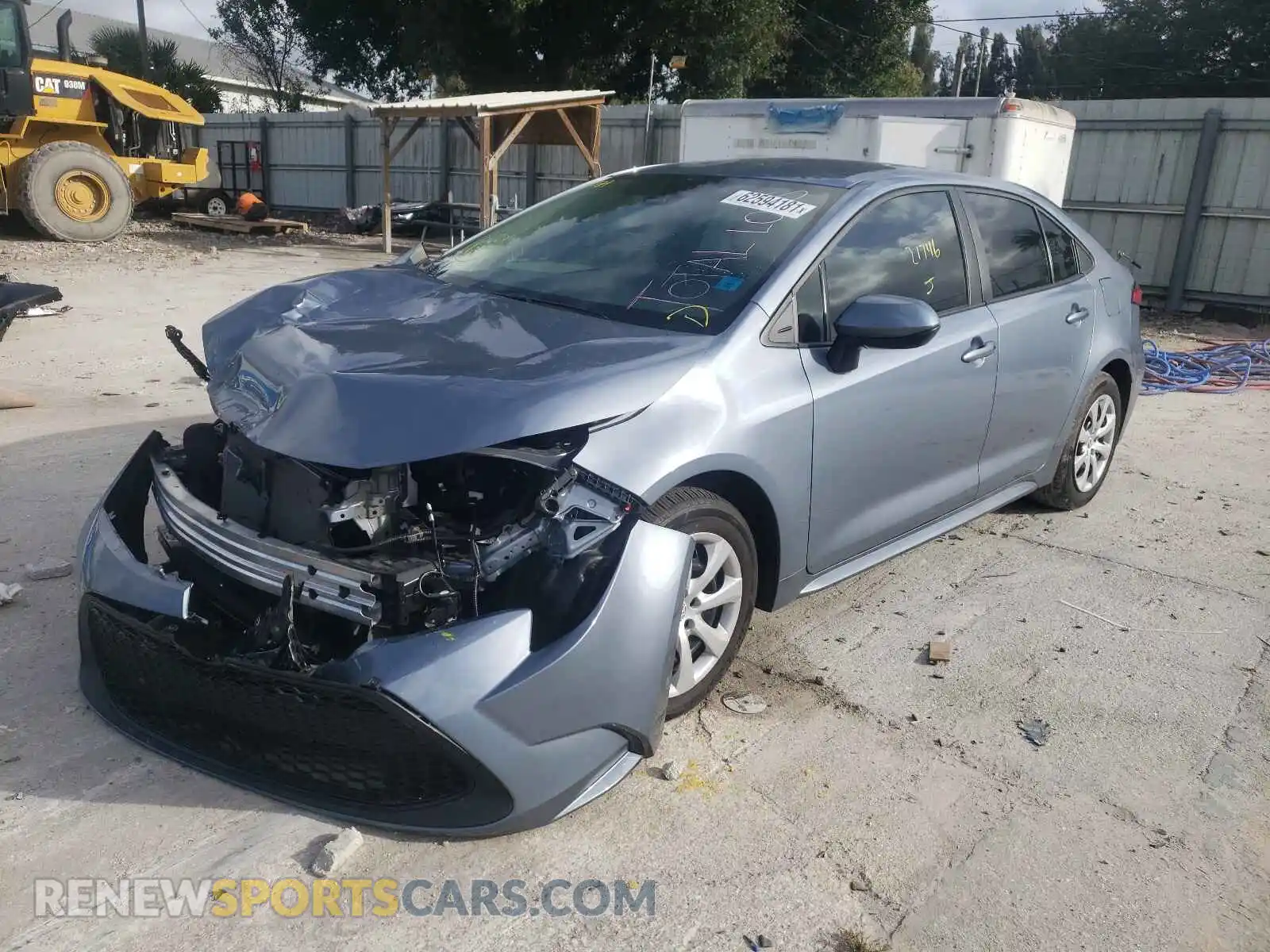 2 Photograph of a damaged car 5YFEPRAE7LP113938 TOYOTA COROLLA 2020