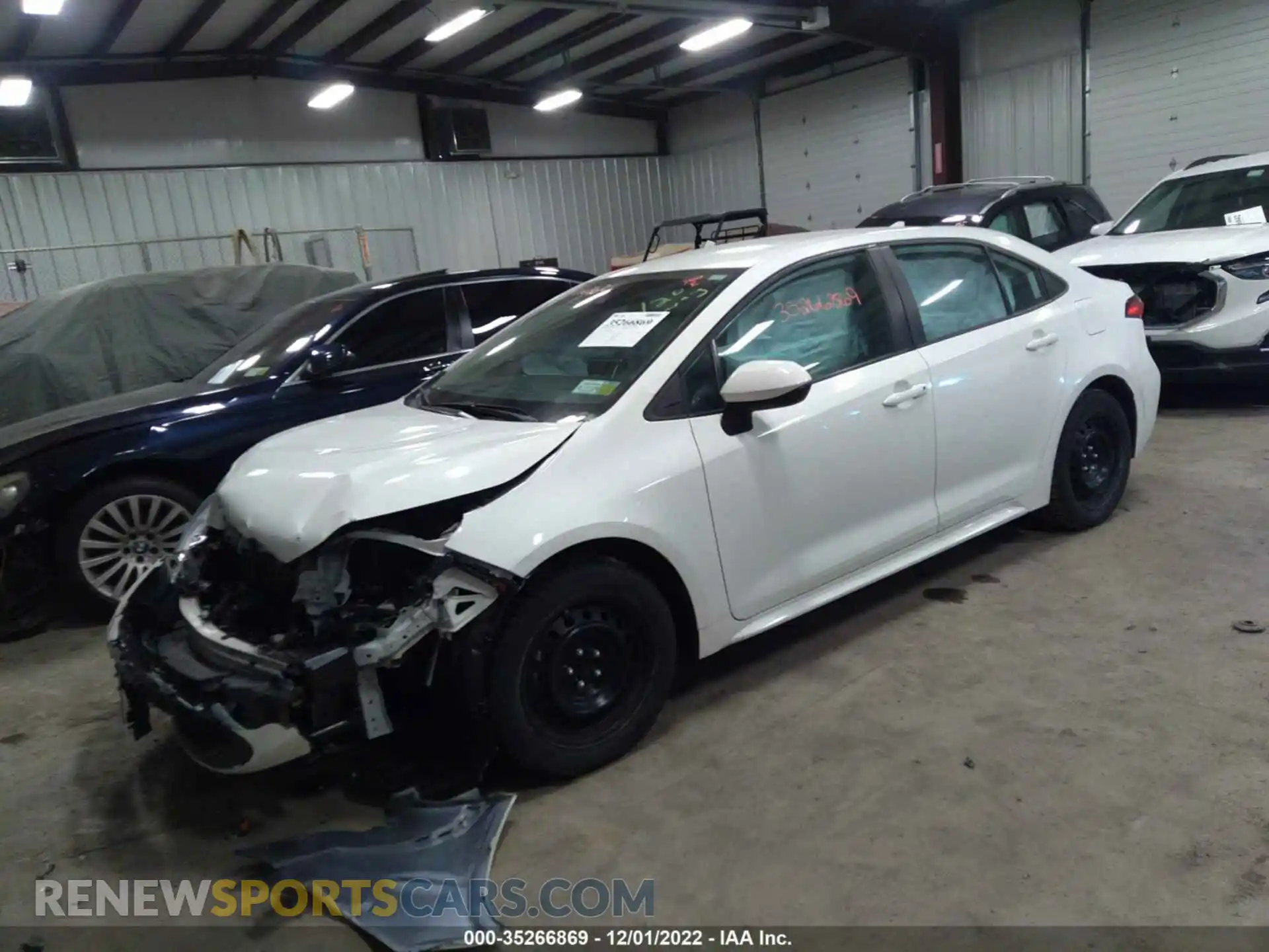 2 Photograph of a damaged car 5YFEPRAE7LP118072 TOYOTA COROLLA 2020